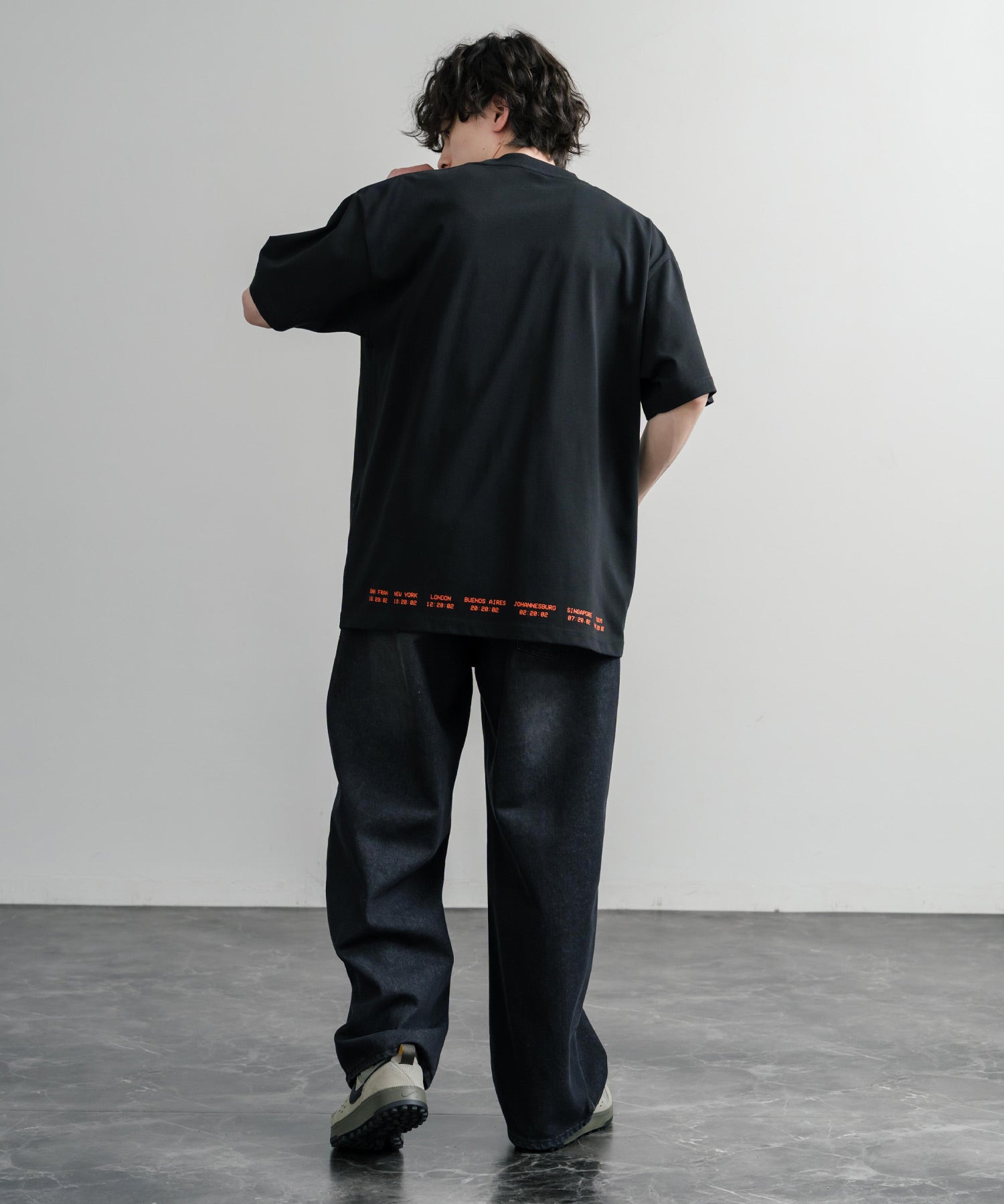 HUF ハフ オーバーサイズ ポケット プリント アソート半袖コットンTシャツ 15911
