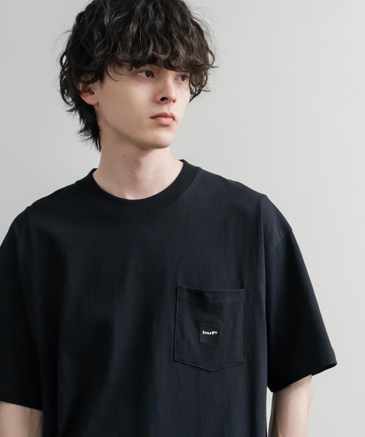HUF ハフ オーバーサイズ ポケット プリント アソート半袖コットンTシャツ 15911