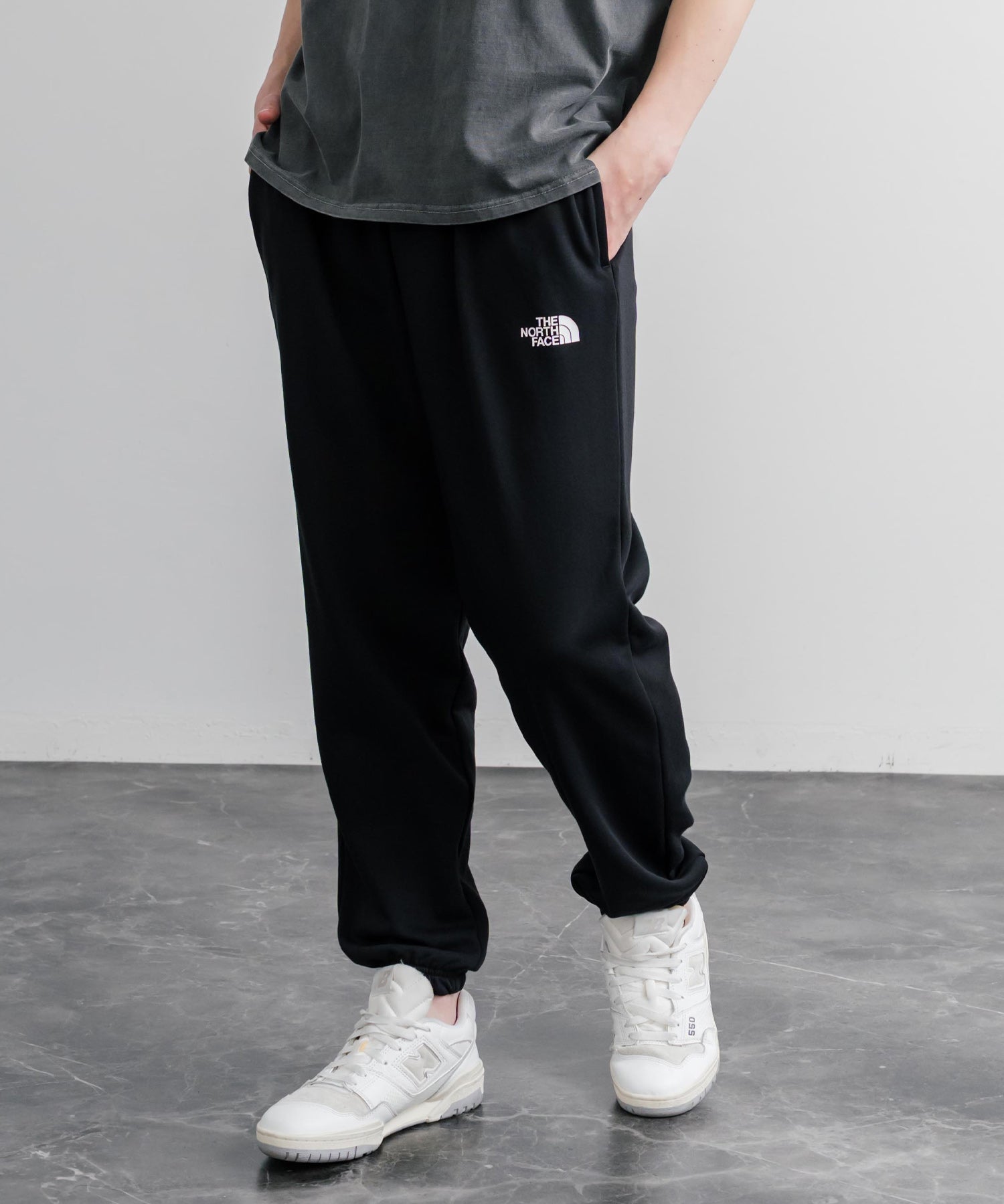 THE NORTH FACE ザ・ノースフェイス M S SIMPLE DOME LIGHT REGULAR TAPERED JOGGER レギュラーフィットテーパードスウェットジョガーパンツ 15934
