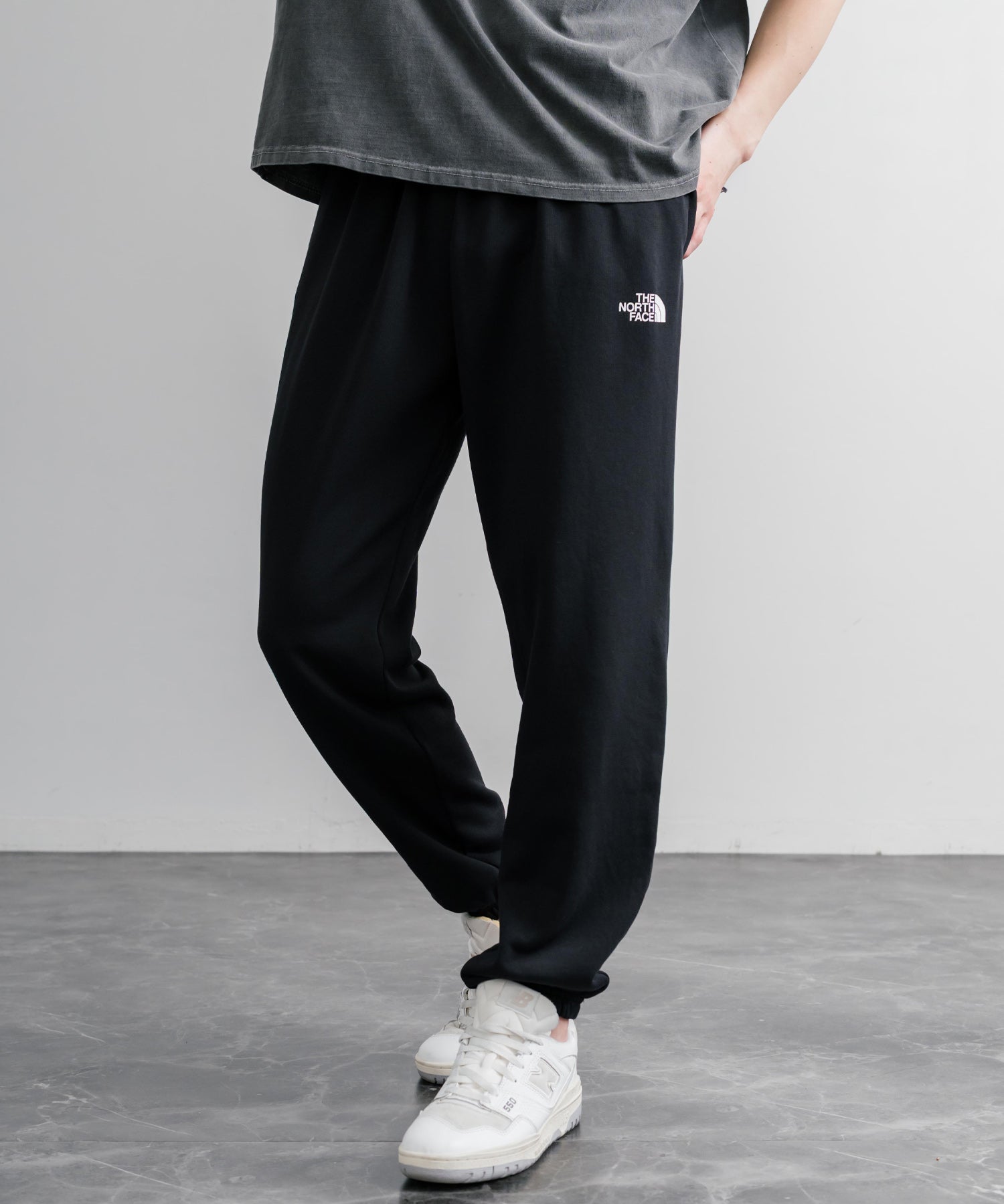 THE NORTH FACE ザ・ノースフェイス M S SIMPLE DOME LIGHT REGULAR TAPERED JOGGER レギュラーフィットテーパードスウェットジョガーパンツ 15934