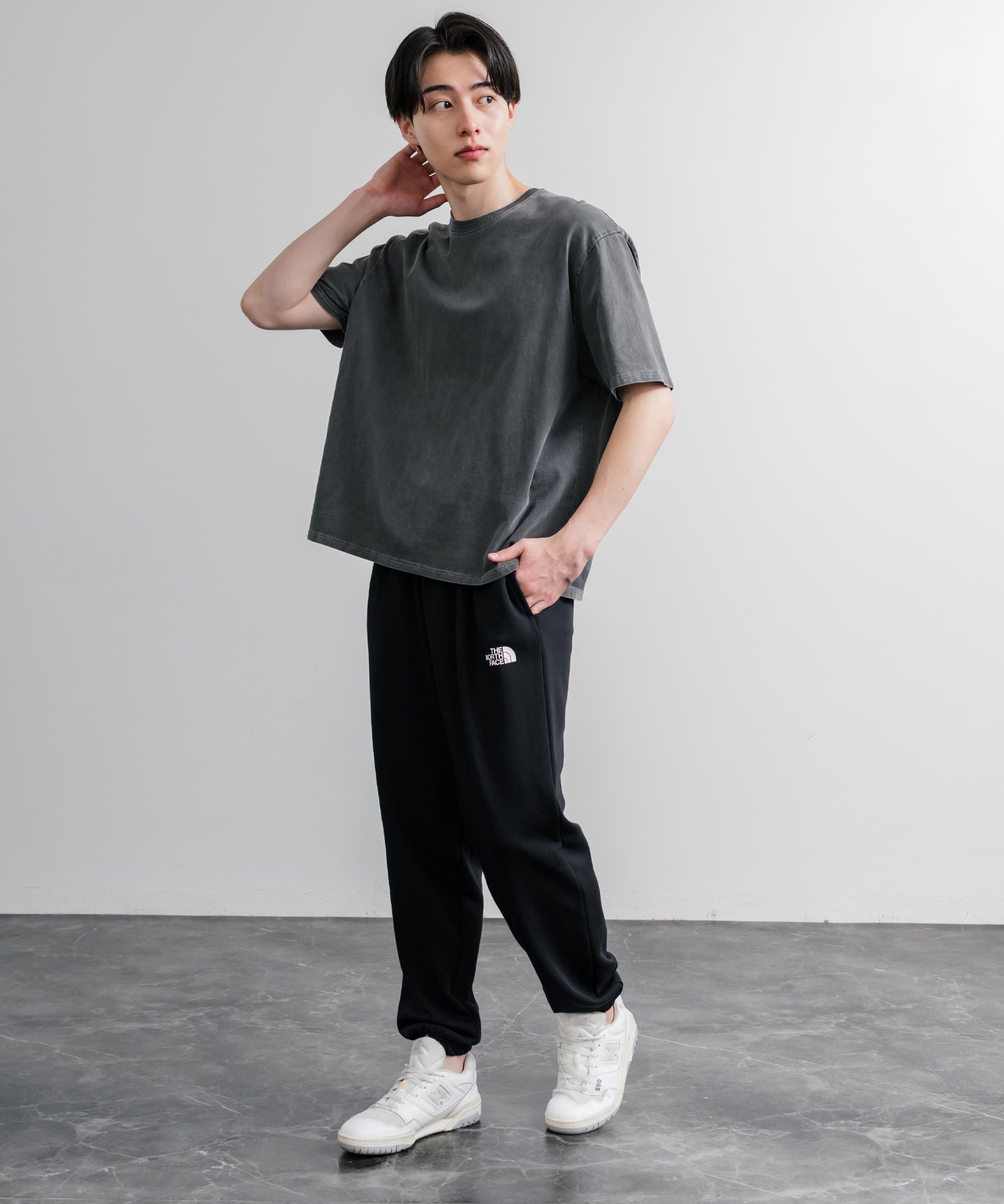 THE NORTH FACE ザ・ノースフェイス M S SIMPLE DOME LIGHT REGULAR TAPERED JOGGER レギュラーフィットテーパードスウェットジョガーパンツ 15934