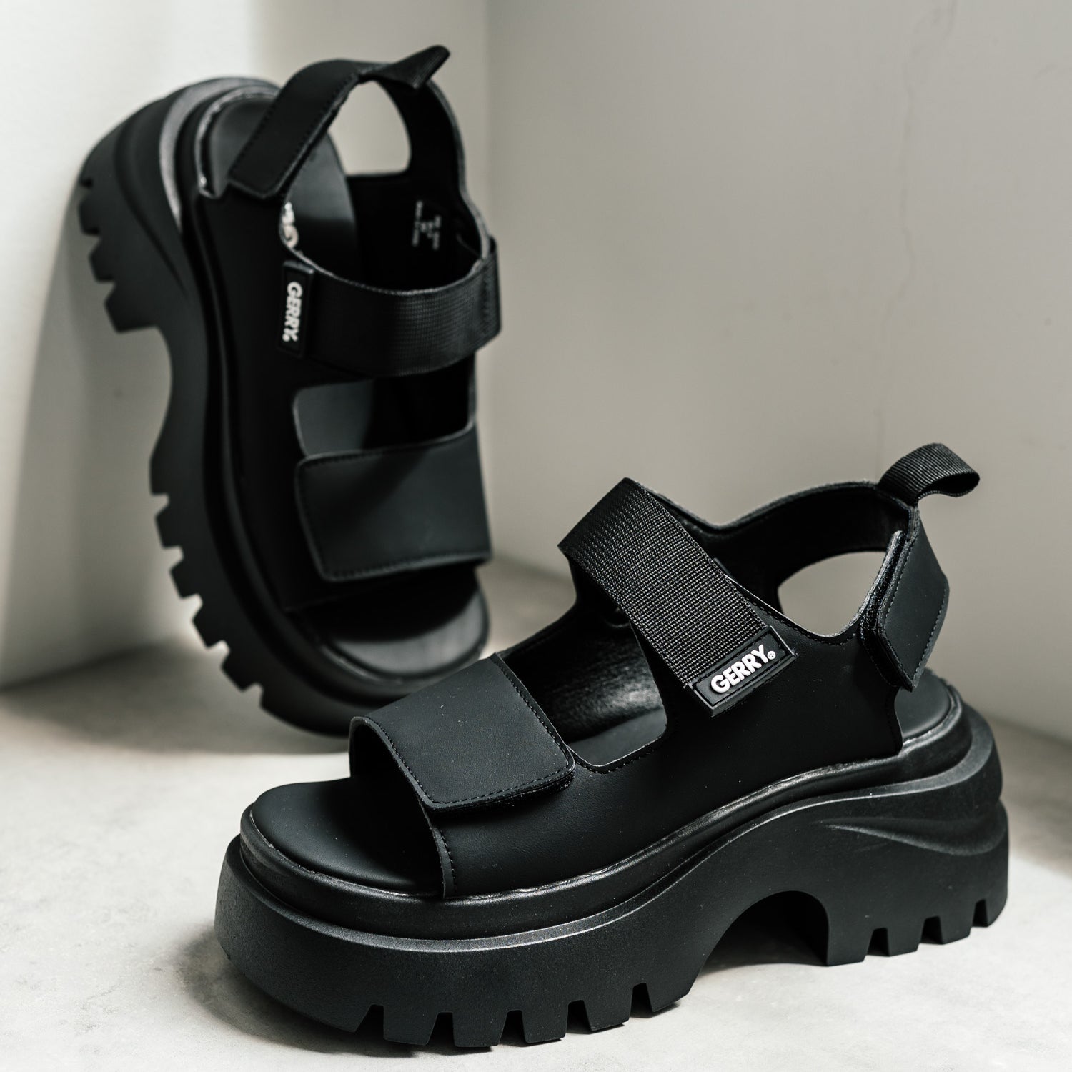 15937_blk_1.jpg