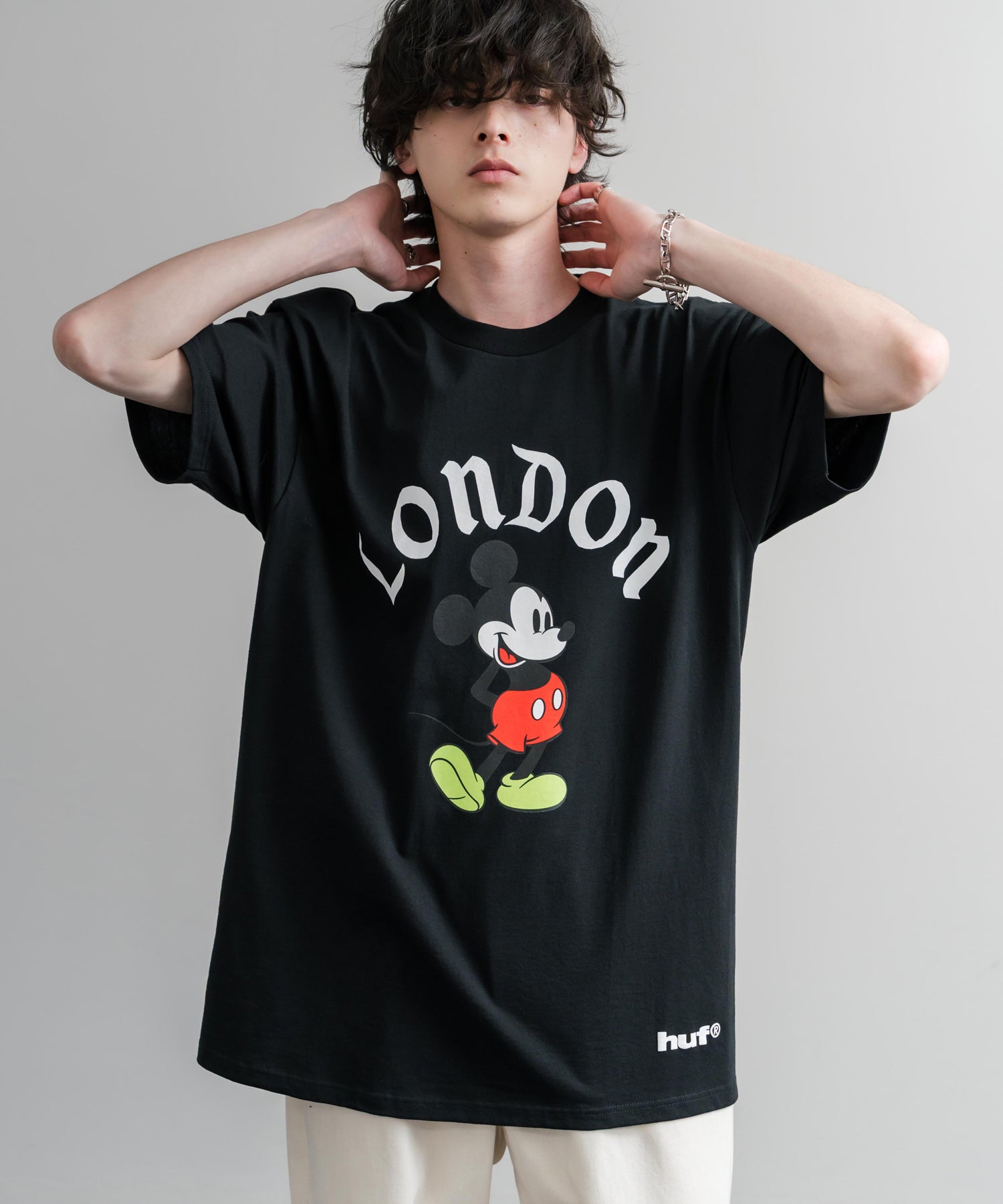 HUF ハフ オーバーサイズミッキーマウスワールドワイドプリント半袖Tシャツ 15972