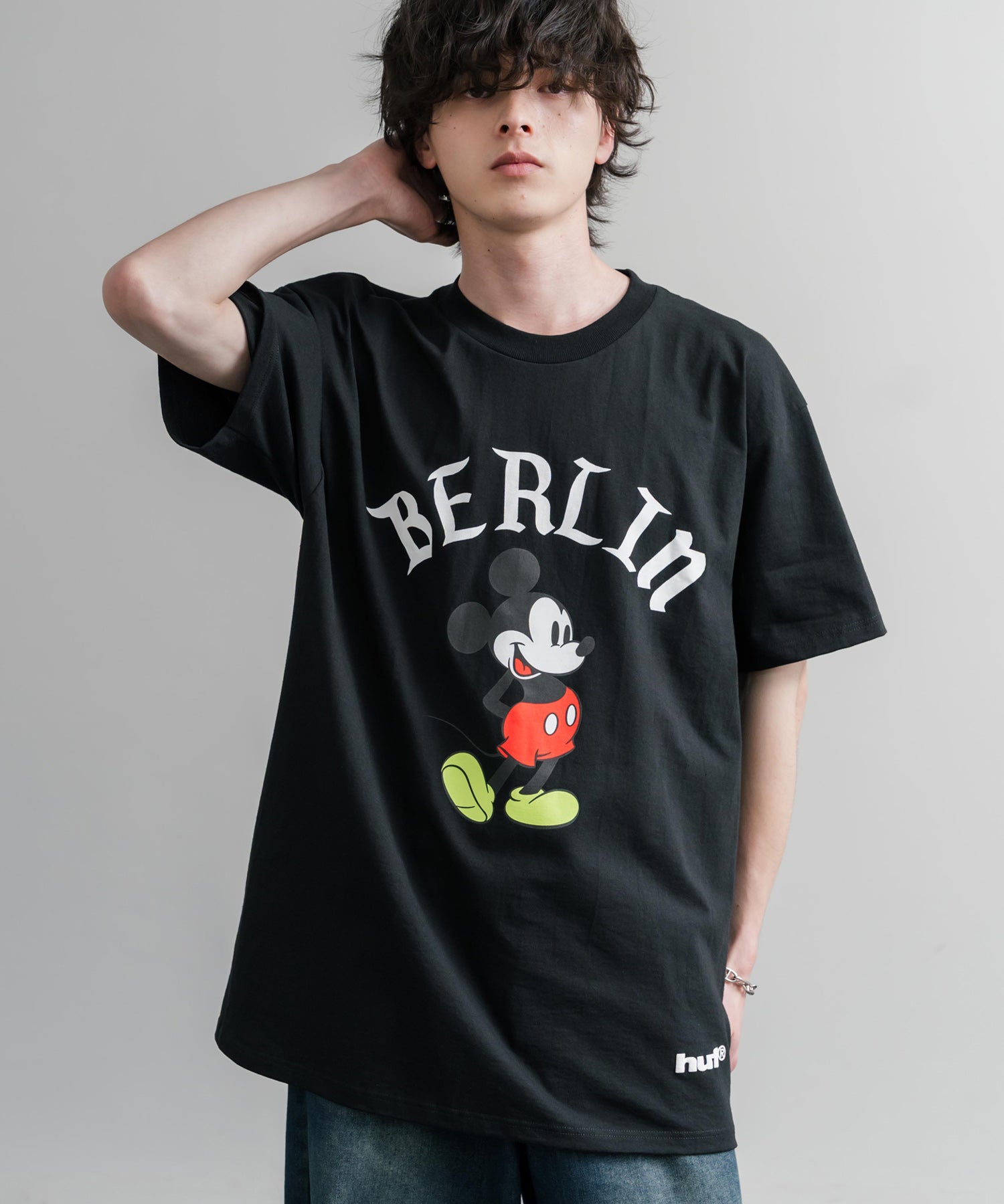 HUF ハフ オーバーサイズミッキーマウスワールドワイドプリント半袖T
