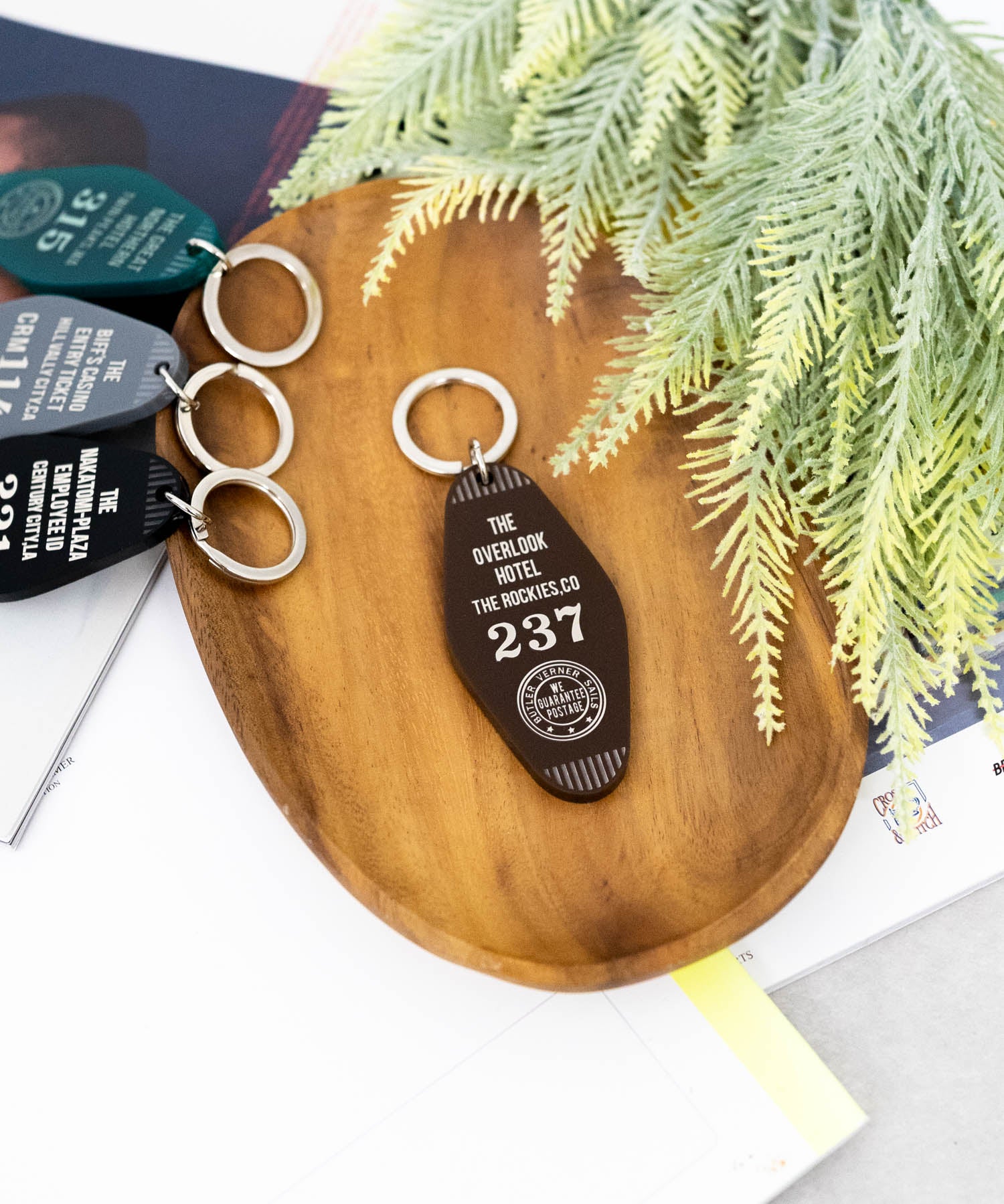 Butler Verner Sails バトラーバーナーセイルズ 日本製 国産 Movie Inspired Keychain モーテルキーアクリルキーホルダー JW-2978