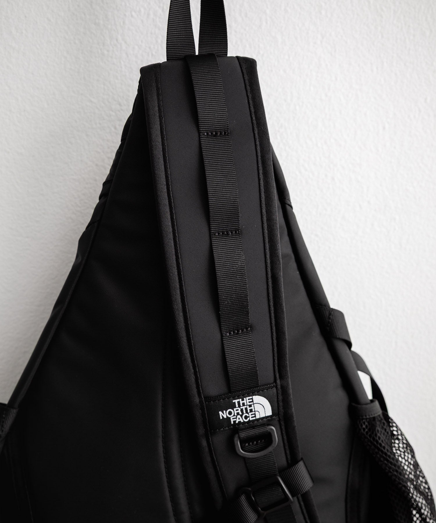 日本未展開モデル WHITE LABEL THE NORTH FACE ELECTRON SLING BAG