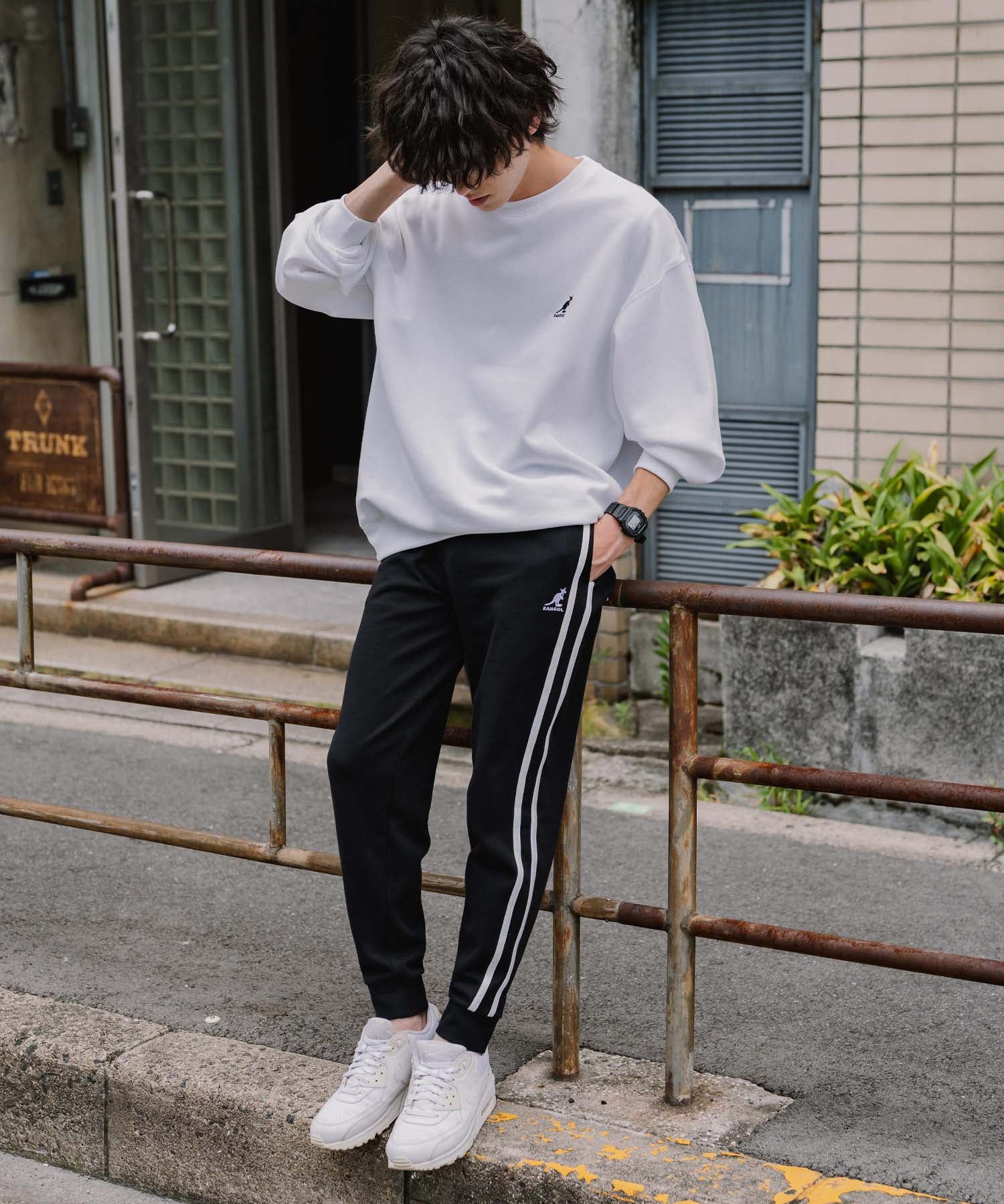 KANGOL カンゴール 別注コラボ 無地＆サイドライン ワンポイントロゴ刺繍ポンチスウェットスリムイージージョガーパンツ 16001