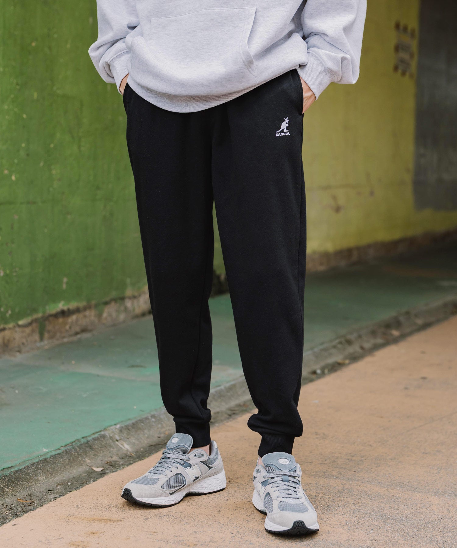 16001_blk_2.jpg