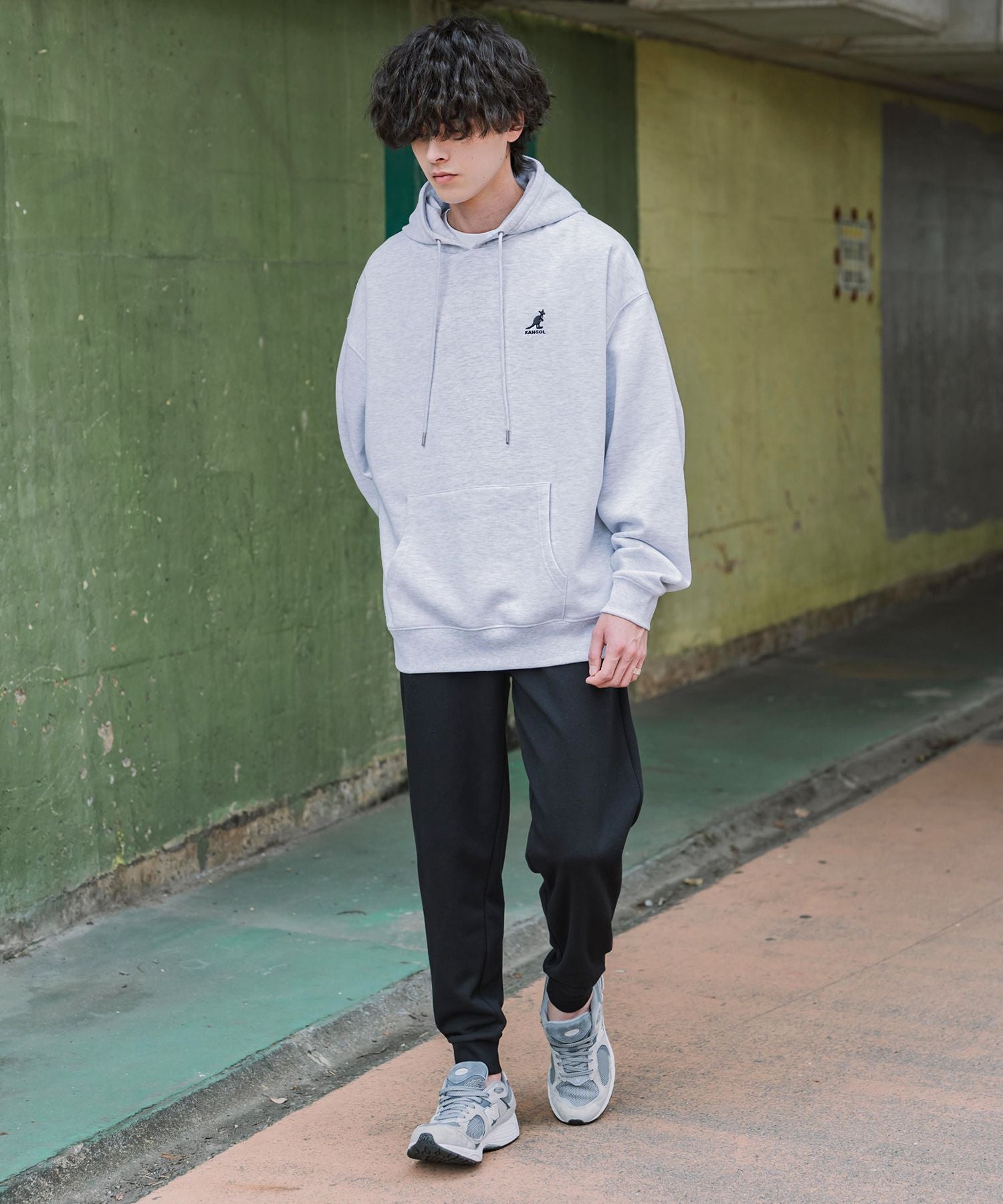 KANGOL カンゴール 別注コラボ 無地＆サイドライン ワンポイントロゴ刺繍ポンチスウェットスリムイージージョガーパンツ 16001