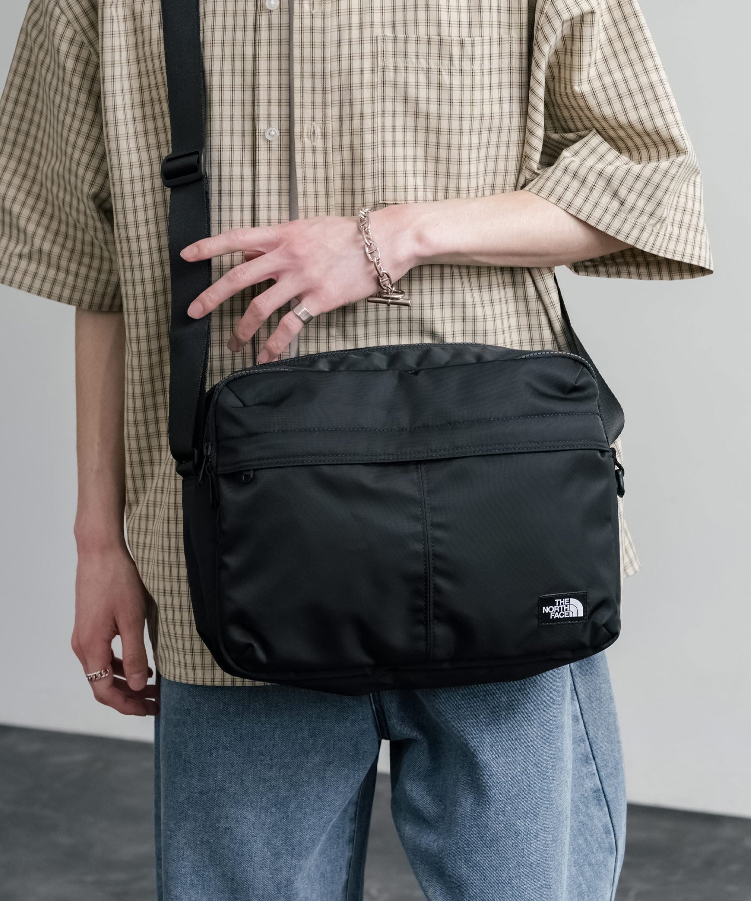 THE NORTH FACE ザ・ノースフェイス TRAVEL CROSS BAG L トラベルクロスバッグ/ショルダーバッグ 16013