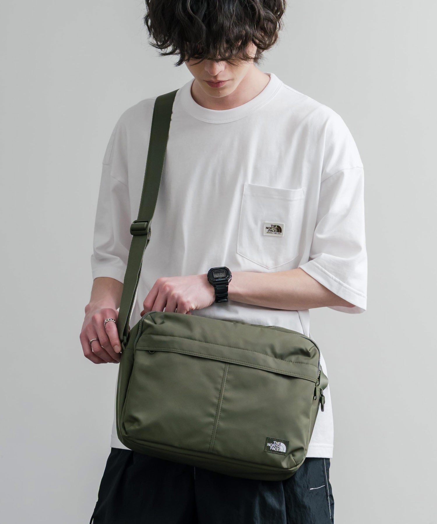 THE NORTH FACE ザ・ノースフェイス TRAVEL CROSS BAG L トラベルクロスバッグ/ショルダーバッグ 16013