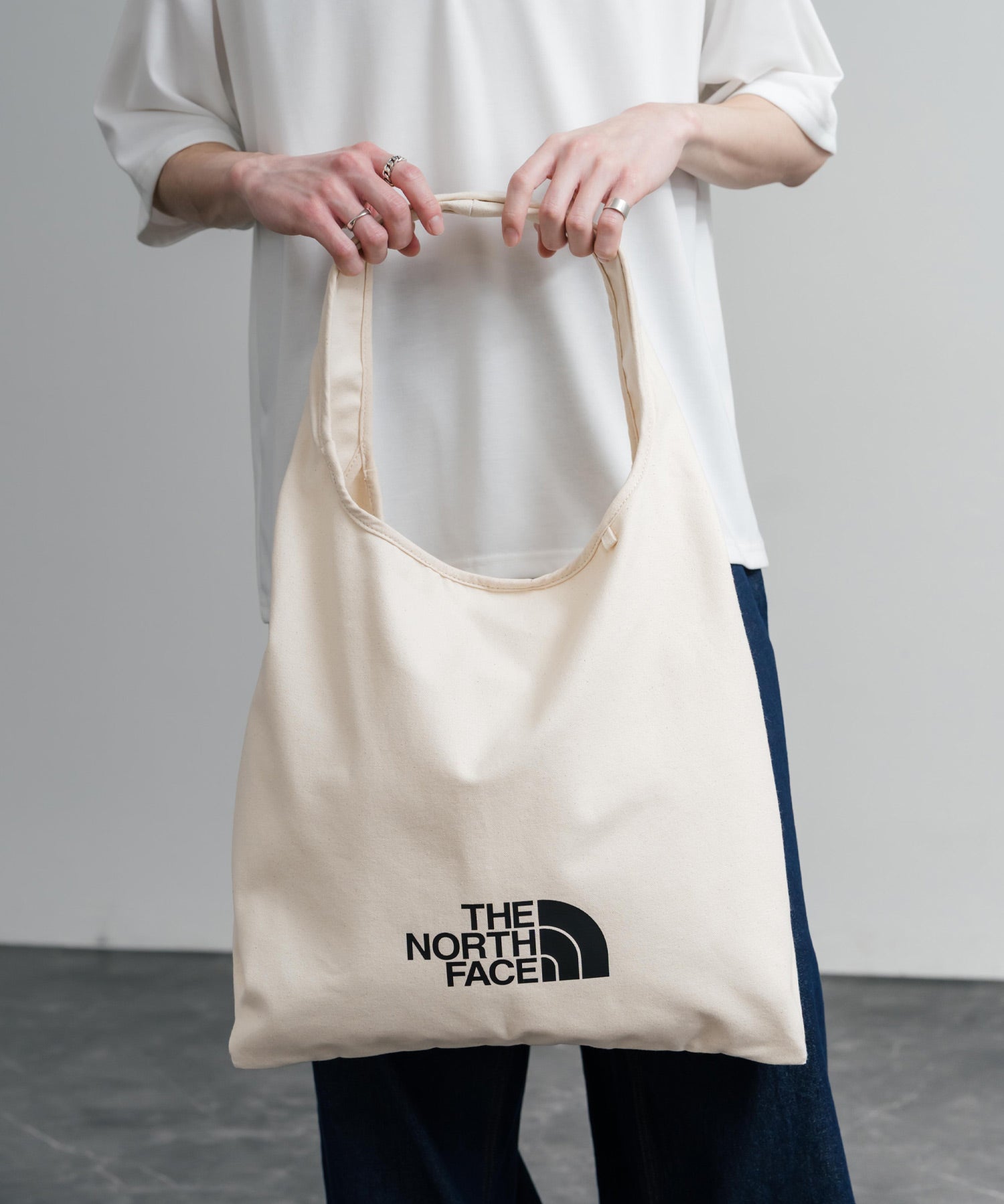 THE NORTH FACE TRIG BAG ワンポイントロゴショルダートートバッグ A4収納可能 16016