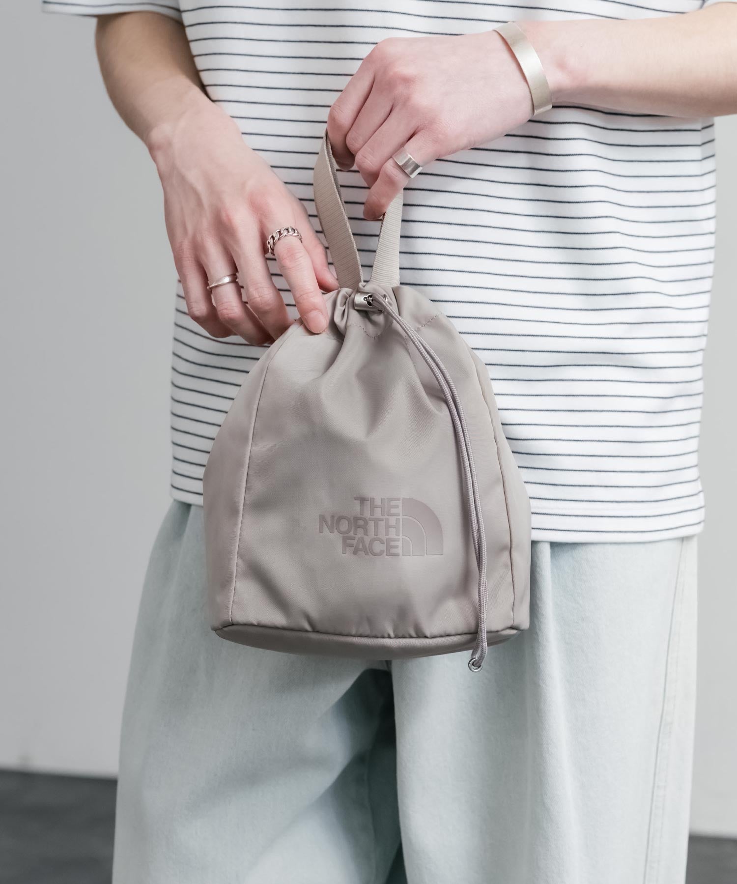 日本未展開モデル THE NORTH FACE ザ・ノースフェイス WHITE LABEL ホワイトレーベル BONNEY BUCKET BAG MINI 2WAYミニバケットバッグ/ショルダー巾着 16018