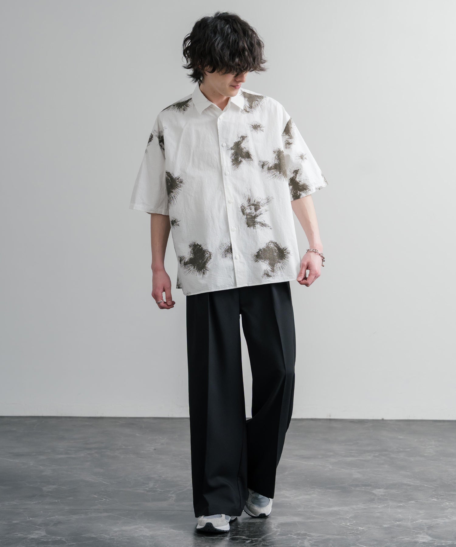 Upscape Audience アップスケープオーディエンス 日本製 国産 オーバーサイズGERMANスノーカモハーフスリーブシャツ AUD6719 16026