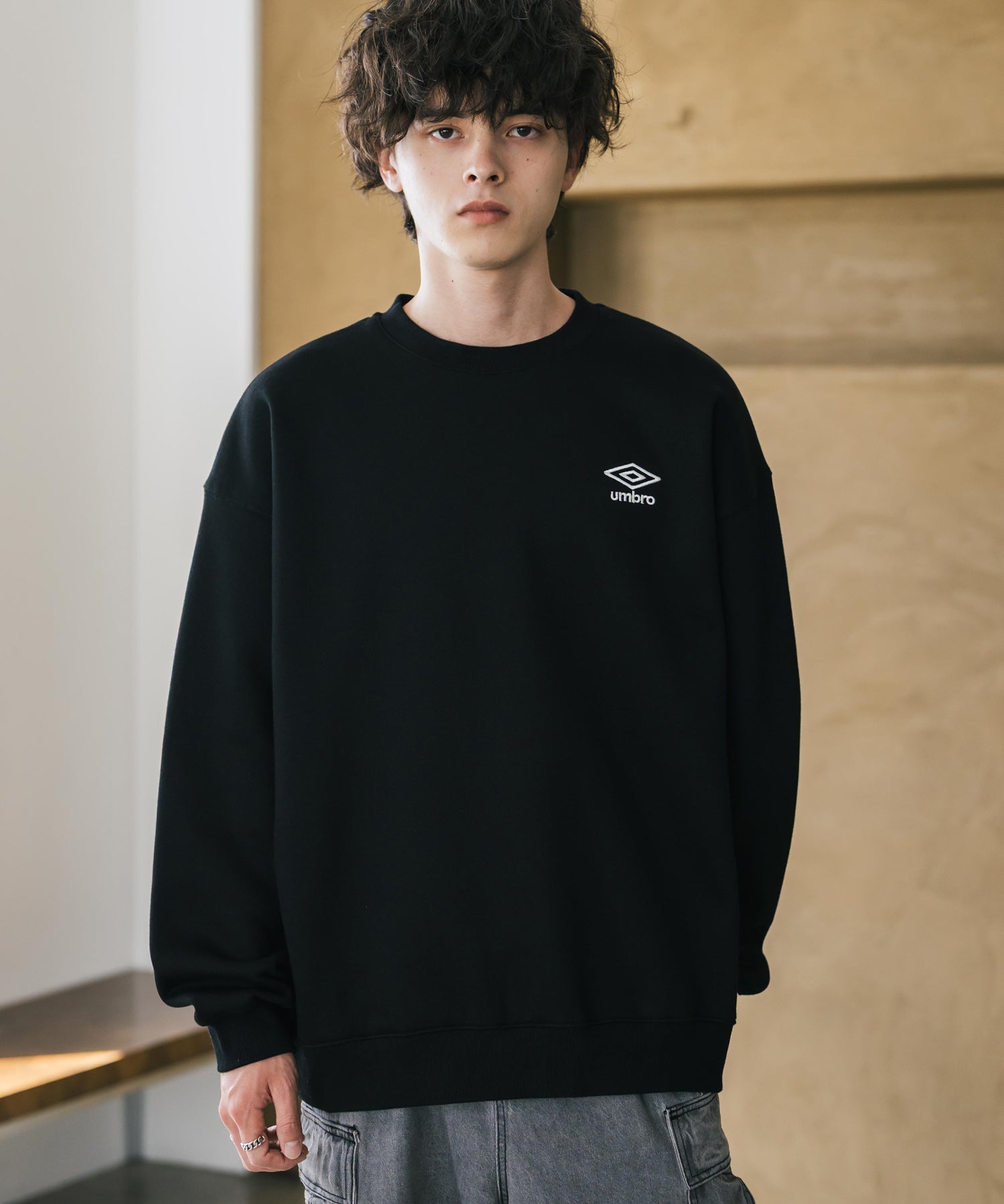 UMBRO アンブロ 別注コラボ オーバーサイズ裏起毛ワンポイントロゴ刺繍クルーネック長袖スウェット 16031