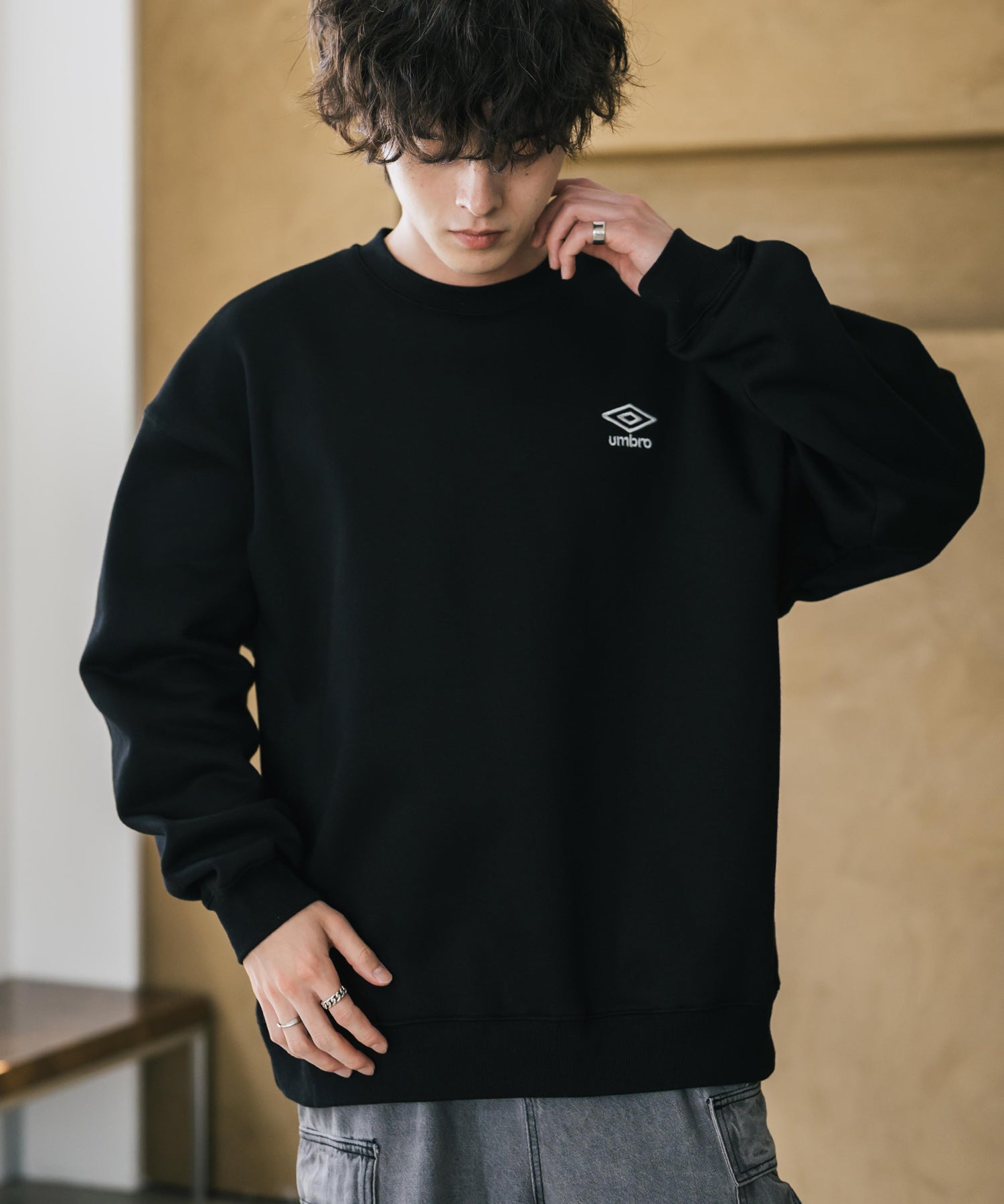 UMBRO アンブロ 別注コラボ オーバーサイズ裏起毛ワンポイントロゴ刺繍クルーネック長袖スウェット 16031