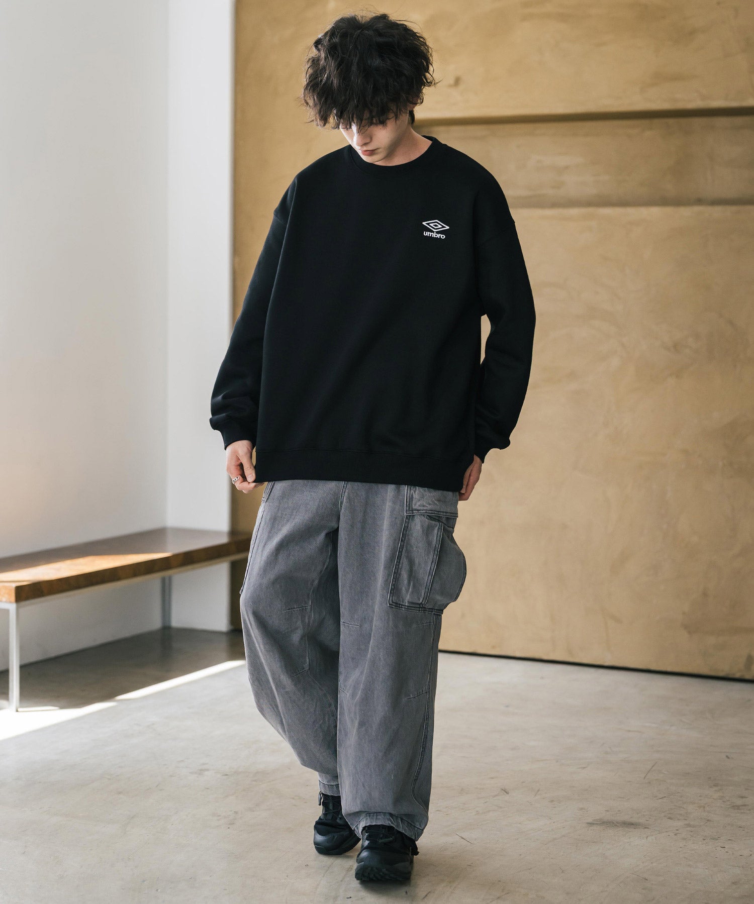UMBRO アンブロ 別注コラボ オーバーサイズ裏起毛ワンポイントロゴ刺繍クルーネック長袖スウェット 16031