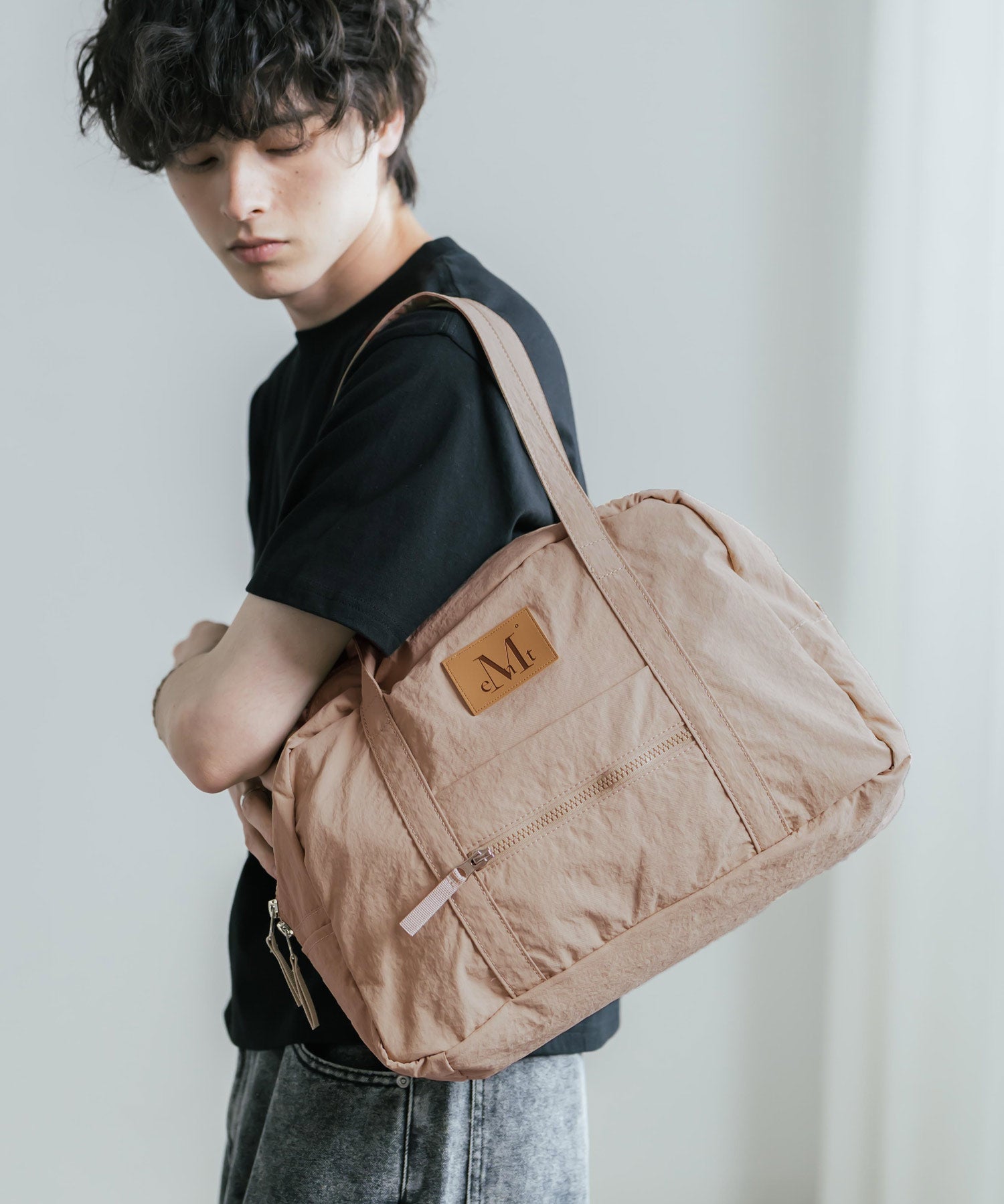 MUCENT ムセント AMANDA FRONT POCKET SHOULDER BAG UNISEX ボストンバッグ/ショルダーバッグ 16039