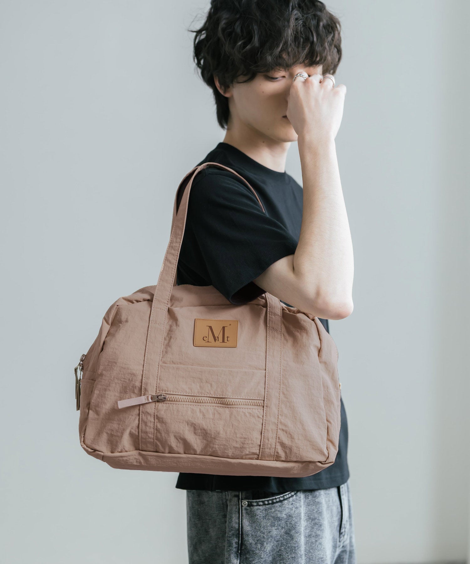 MUCENT ムセント AMANDA FRONT POCKET SHOULDER BAG UNISEX ボストンバッグ/ショルダーバッグ 16039