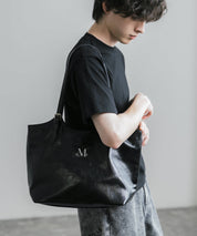 MUCENT ムセント ARMAND FRONT BUCKLE LEATHER SHOULDER BAG UNISEX PUレザーバッグ 16040
