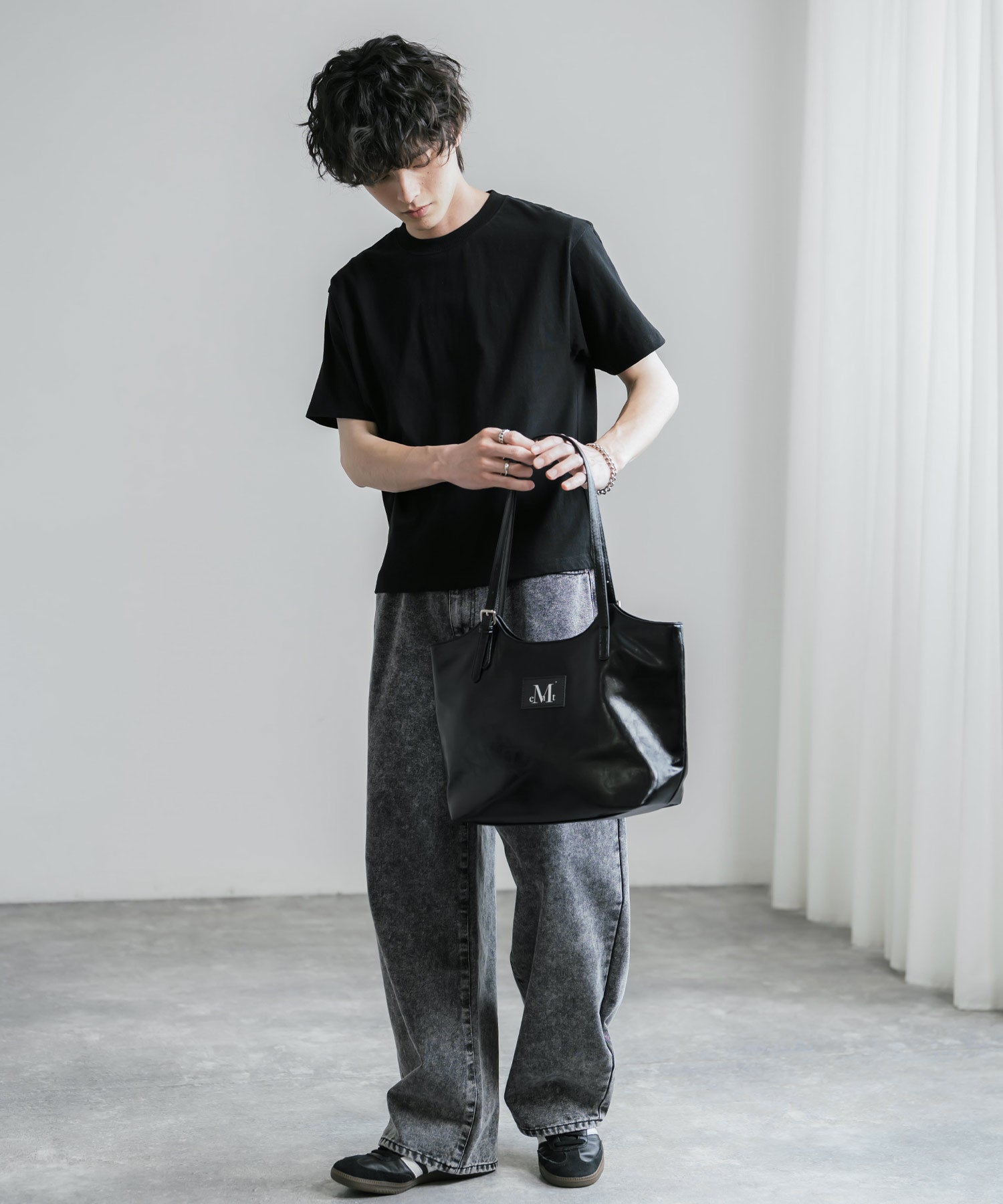 MUCENT ムセント ARMAND FRONT BUCKLE LEATHER SHOULDER BAG UNISEX PU
