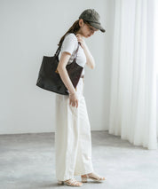 MUCENT ムセント ARMAND FRONT BUCKLE LEATHER SHOULDER BAG UNISEX PUレザーバッグ 16040