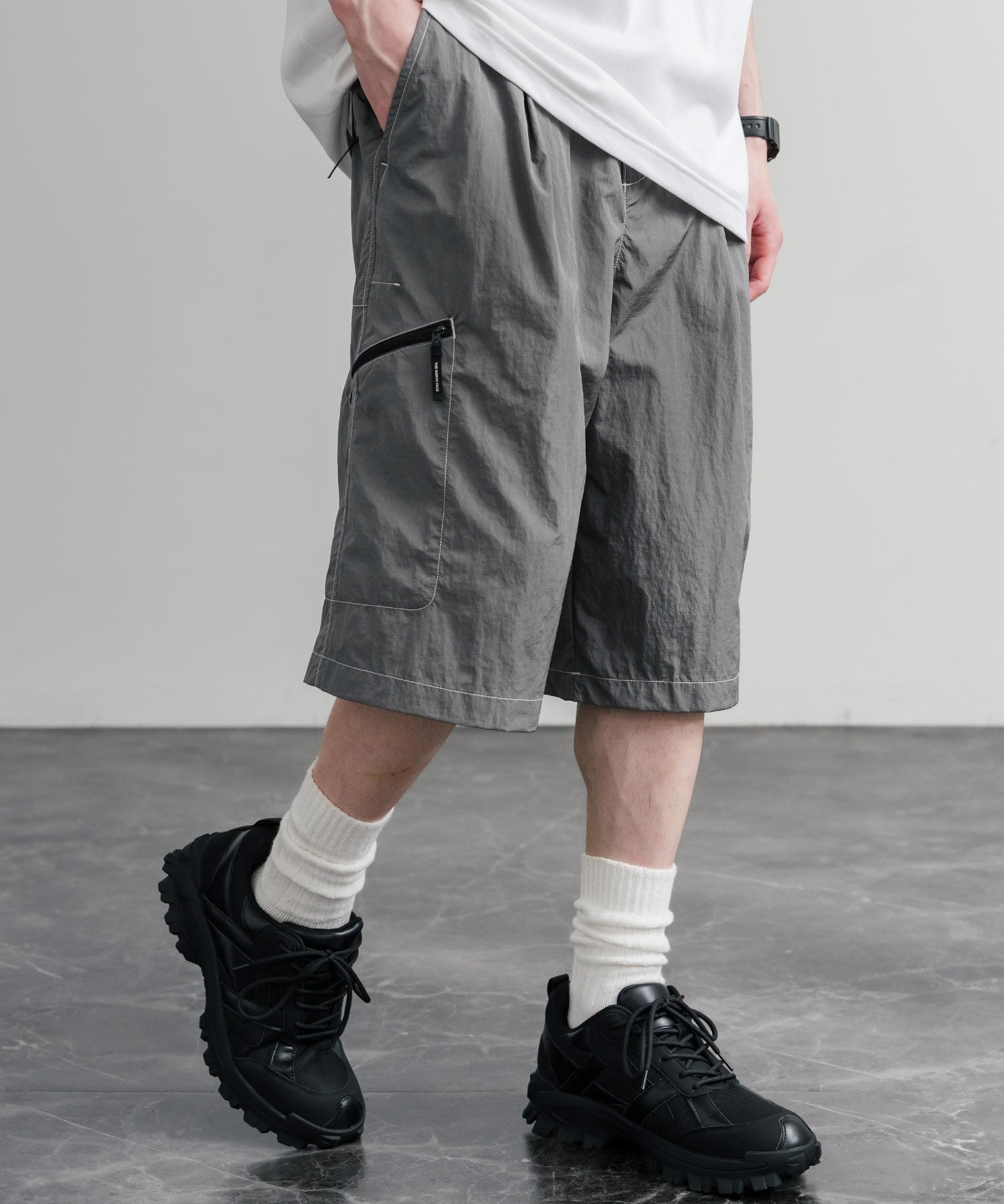 日本未展開モデル THE NORTH FACE ザ・ノースフェイス WHITE LABEL ホワイトレーベル SHELDON BERMUDA ナイロンワイドハーフパンツ 16065
