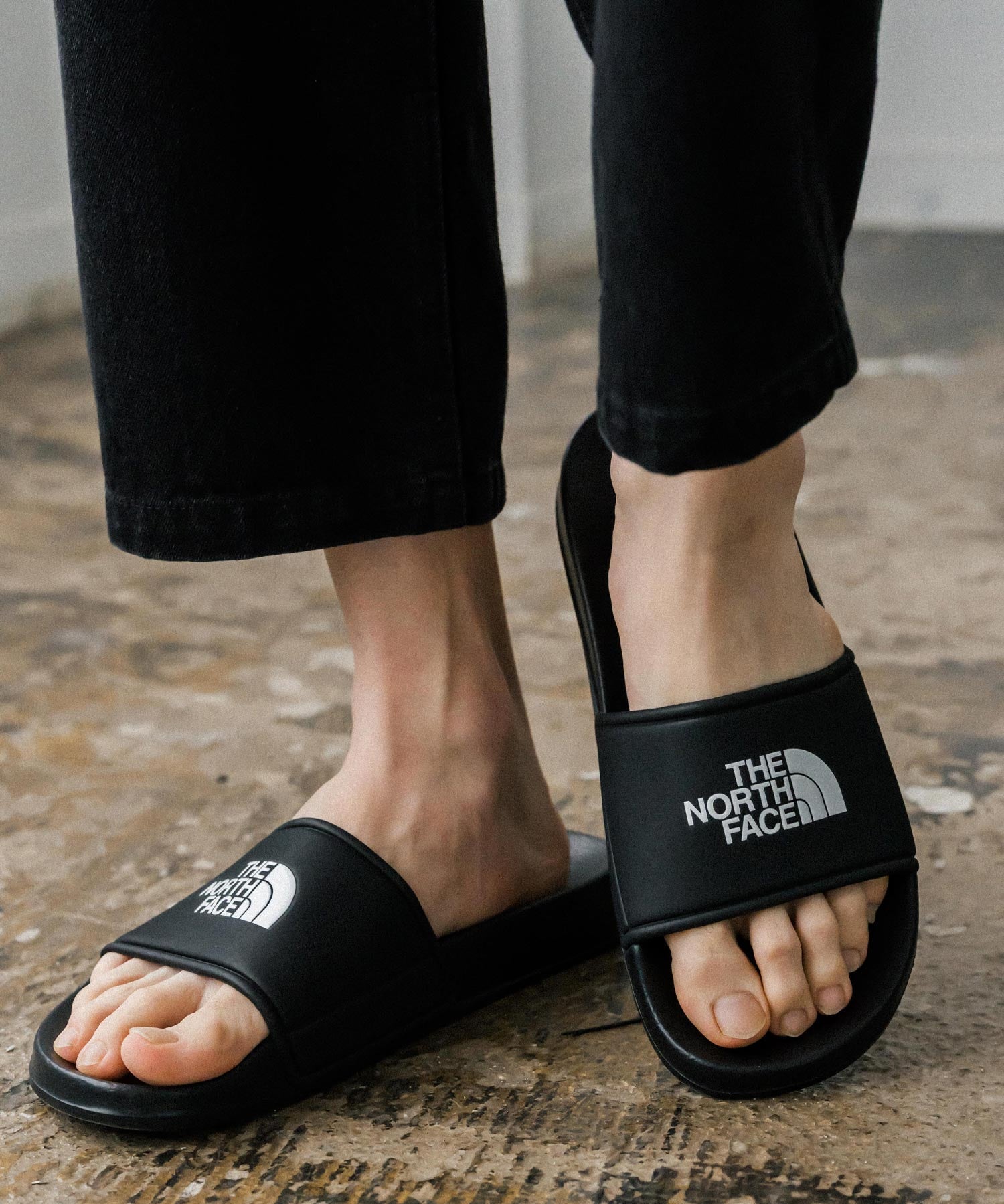 日本未展開モデル WHITE LABEL THE NORTH FACE EPIC SLIDE ロゴスリッパサンダル 16106