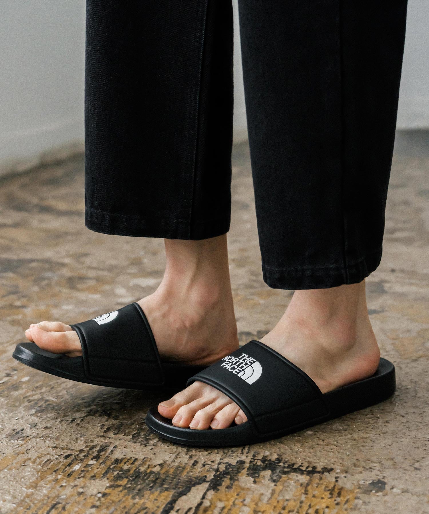 日本未展開モデル WHITE LABEL THE NORTH FACE EPIC SLIDE ロゴスリッパサンダル 16106