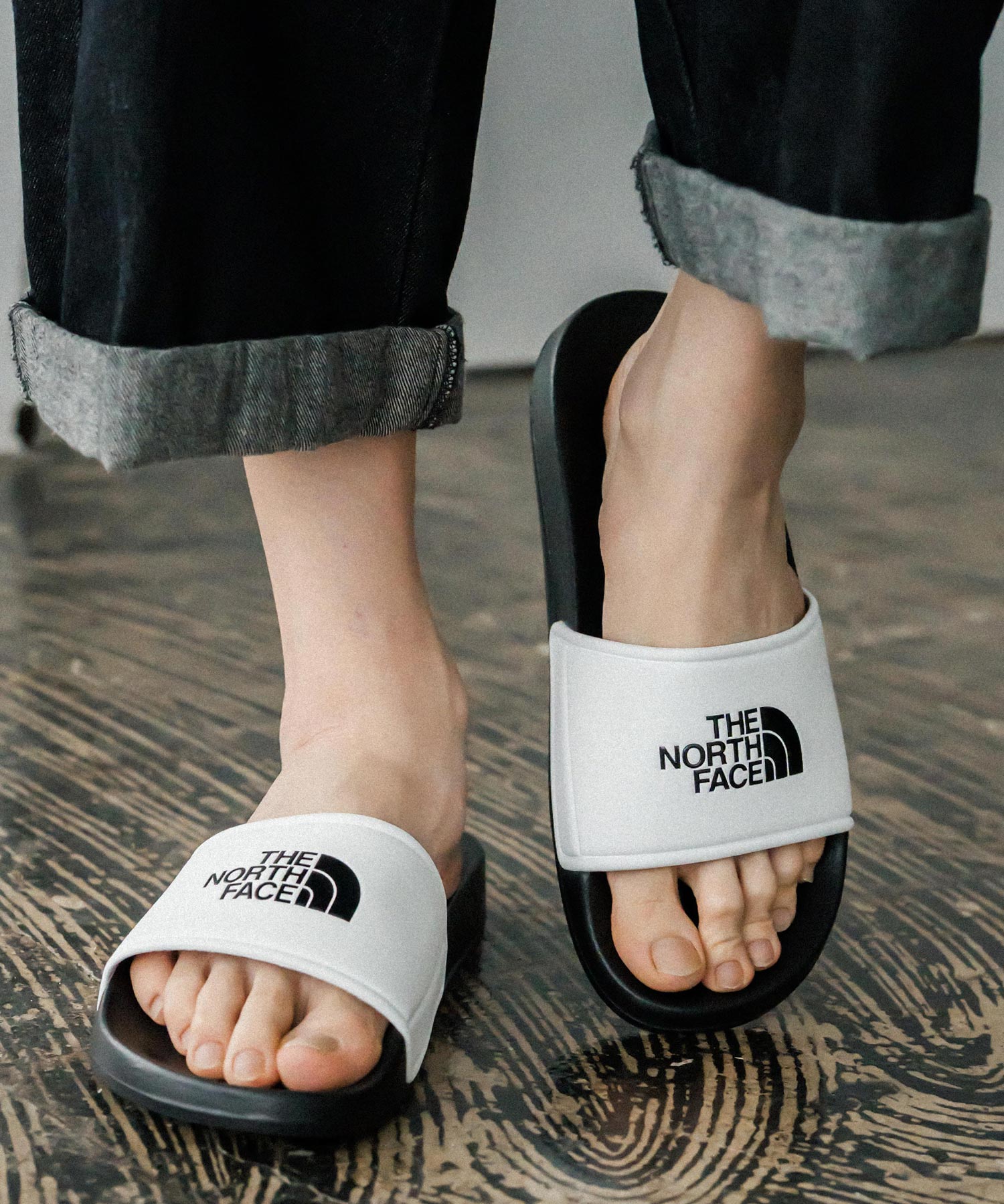 日本未展開モデル WHITE LABEL THE NORTH FACE EPIC SLIDE ロゴ
