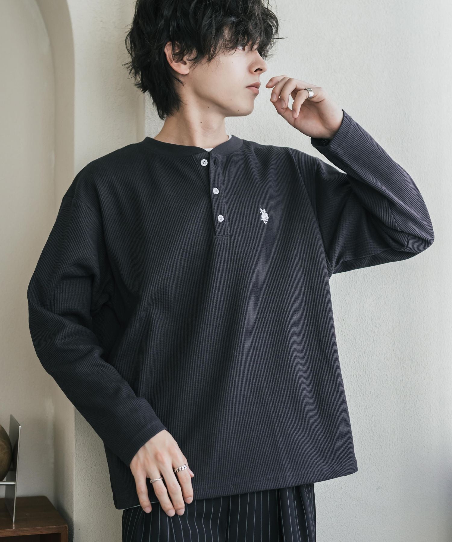 U.S. POLO ASSN. ユーエスポロアッスン サーマルワンポイントロゴ刺繍ヘンリーネック長袖Tシャツ/ワッフルカットソー 16110