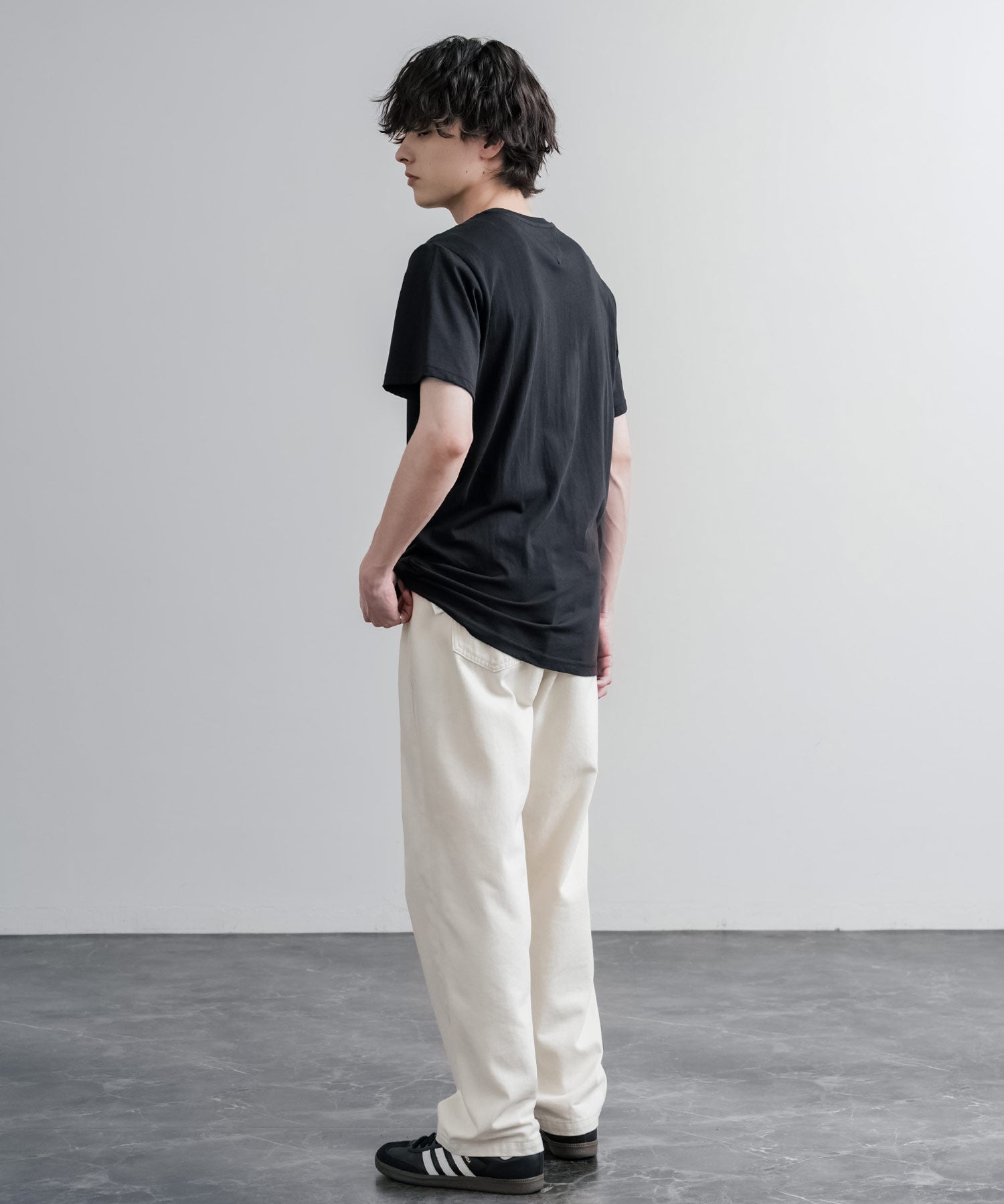 TOMMY HILFIGER レギュラーフィットスリムバッジロゴプリント半袖Tシャツ 16117