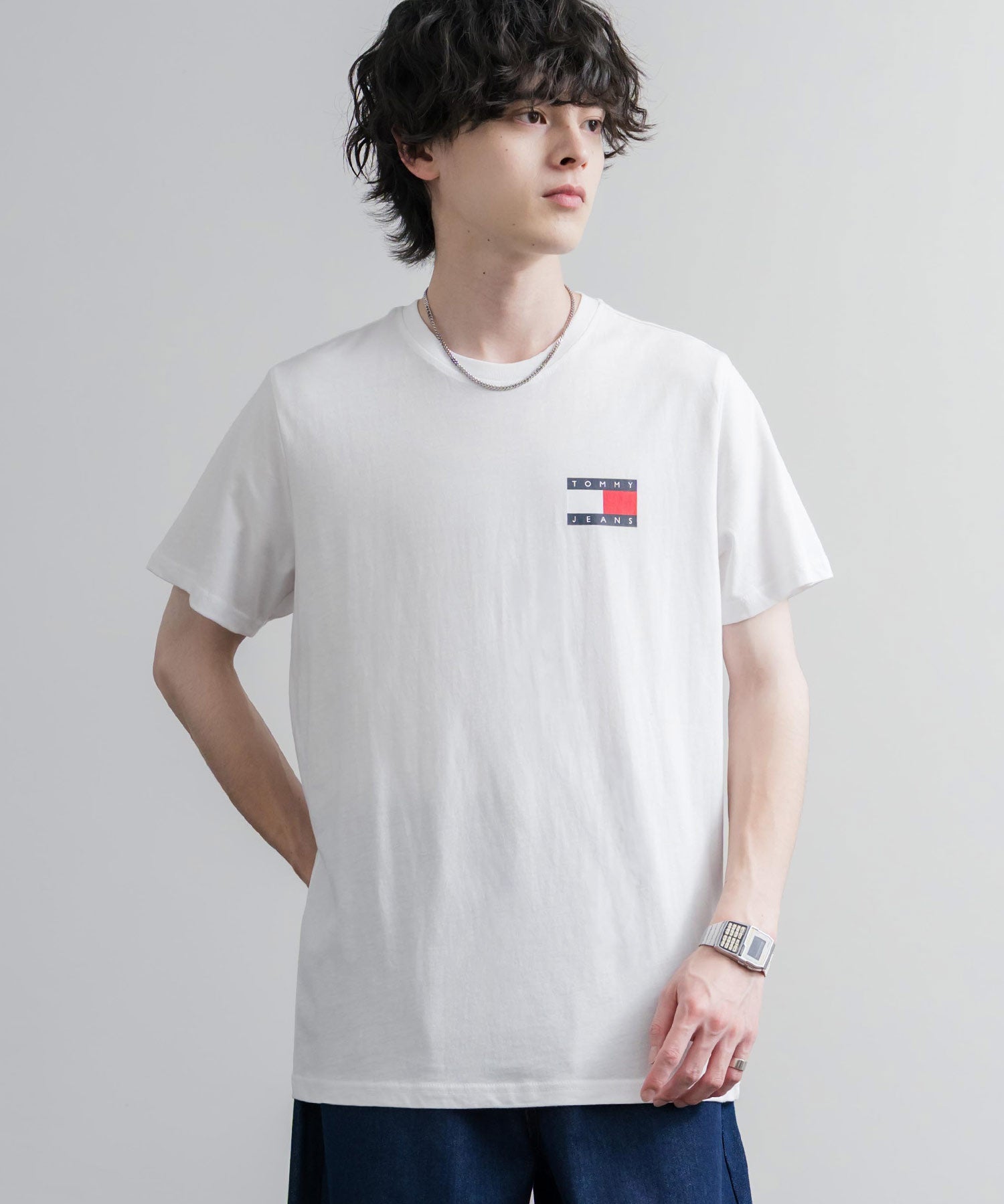 TOMMY HILFIGER レギュラーフィットスリムバッジロゴプリント半袖Tシャツ 16117