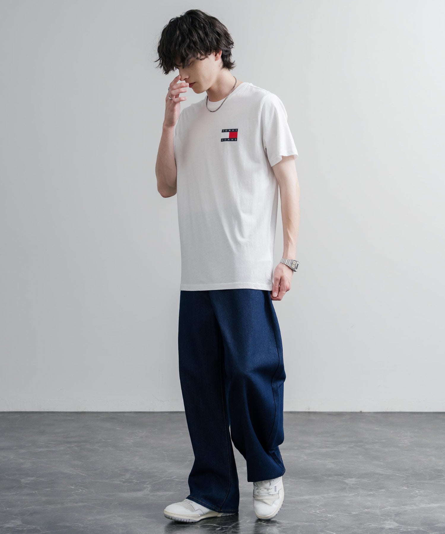 TOMMY HILFIGER レギュラーフィットスリムバッジロゴプリント半袖Tシャツ 16117