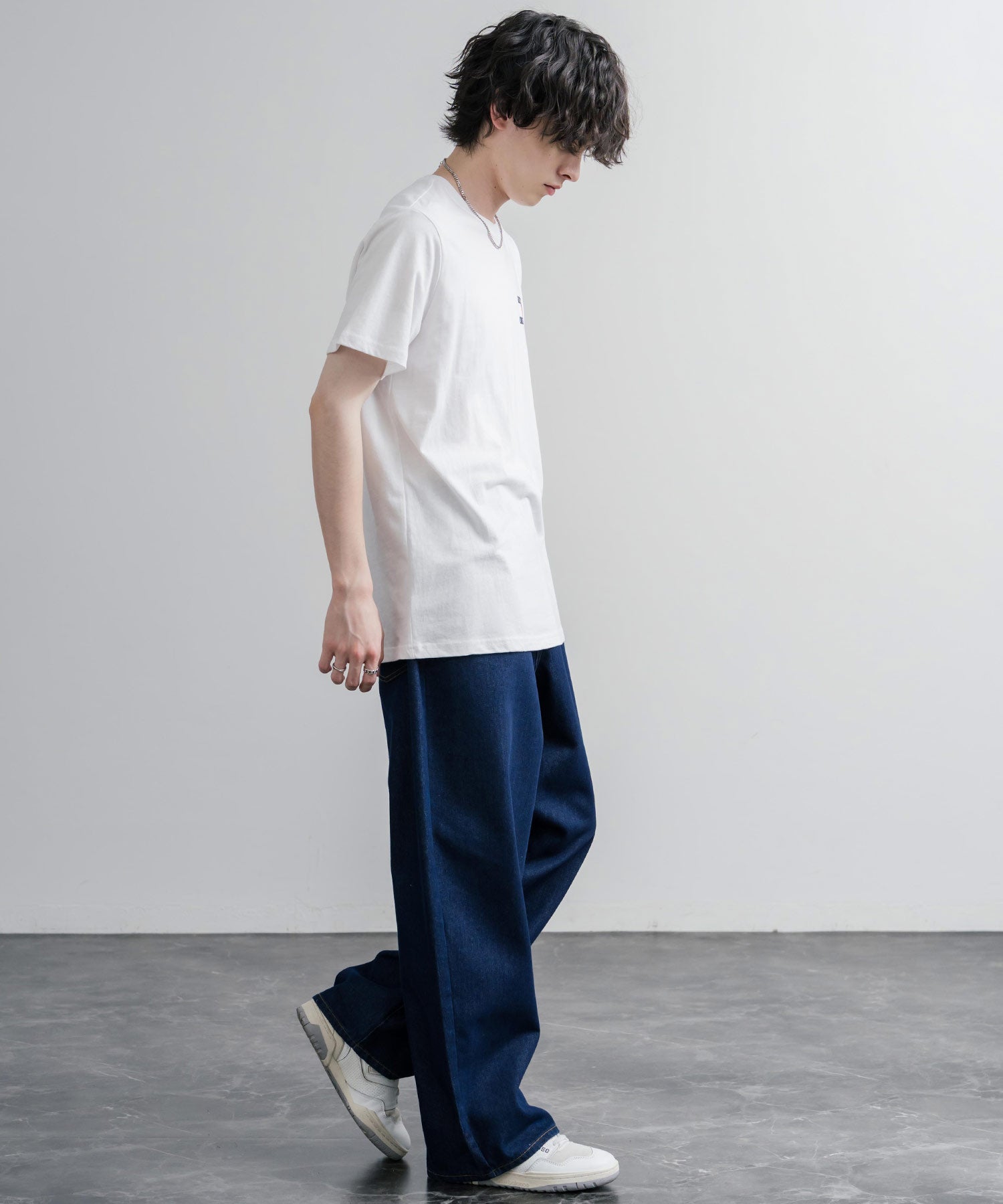 TOMMY HILFIGER レギュラーフィットスリムバッジロゴプリント半袖Tシャツ 16117