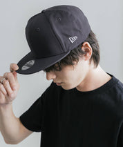 NEW ERA ニューエラ Flat Bill Snapback Cap 9FIFTY フラットバイザーワンポイントフラッグロゴ刺繍ベースボールキャップ 16119