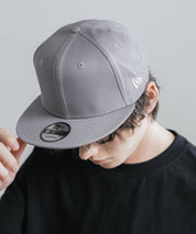 NEW ERA ニューエラ Flat Bill Snapback Cap 9FIFTY フラットバイザーワンポイントフラッグロゴ刺繍ベースボールキャップ 16119