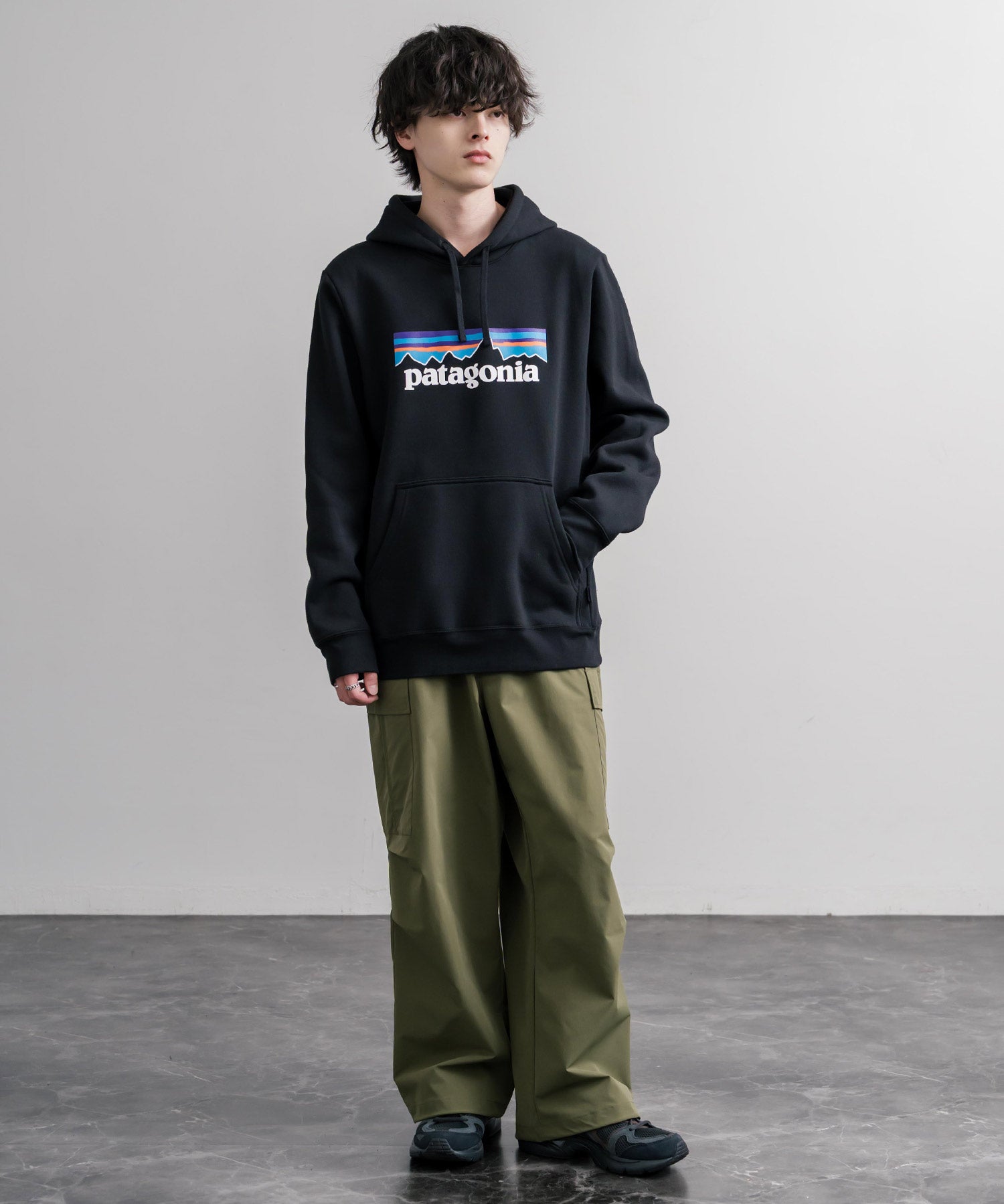 Patagonia パタゴニア M'S P-6 LOGO UPRISAL HOODY ロゴアップライザルフーディ/裏起毛長袖プルオーバーパーカー 16140