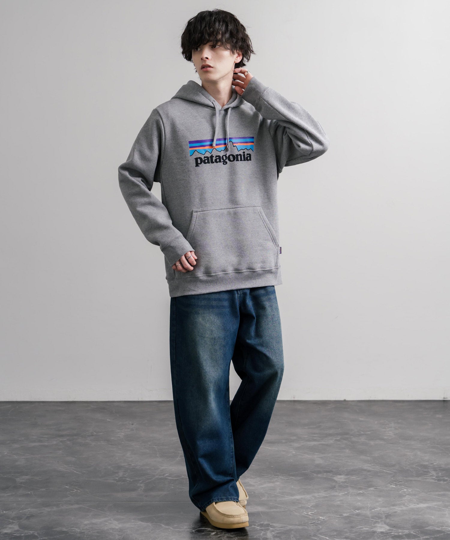 Patagonia パタゴニア M'S P-6 LOGO UPRISAL HOODY ロゴアップライザルフーディ/裏起毛長袖プルオーバーパーカー 16140