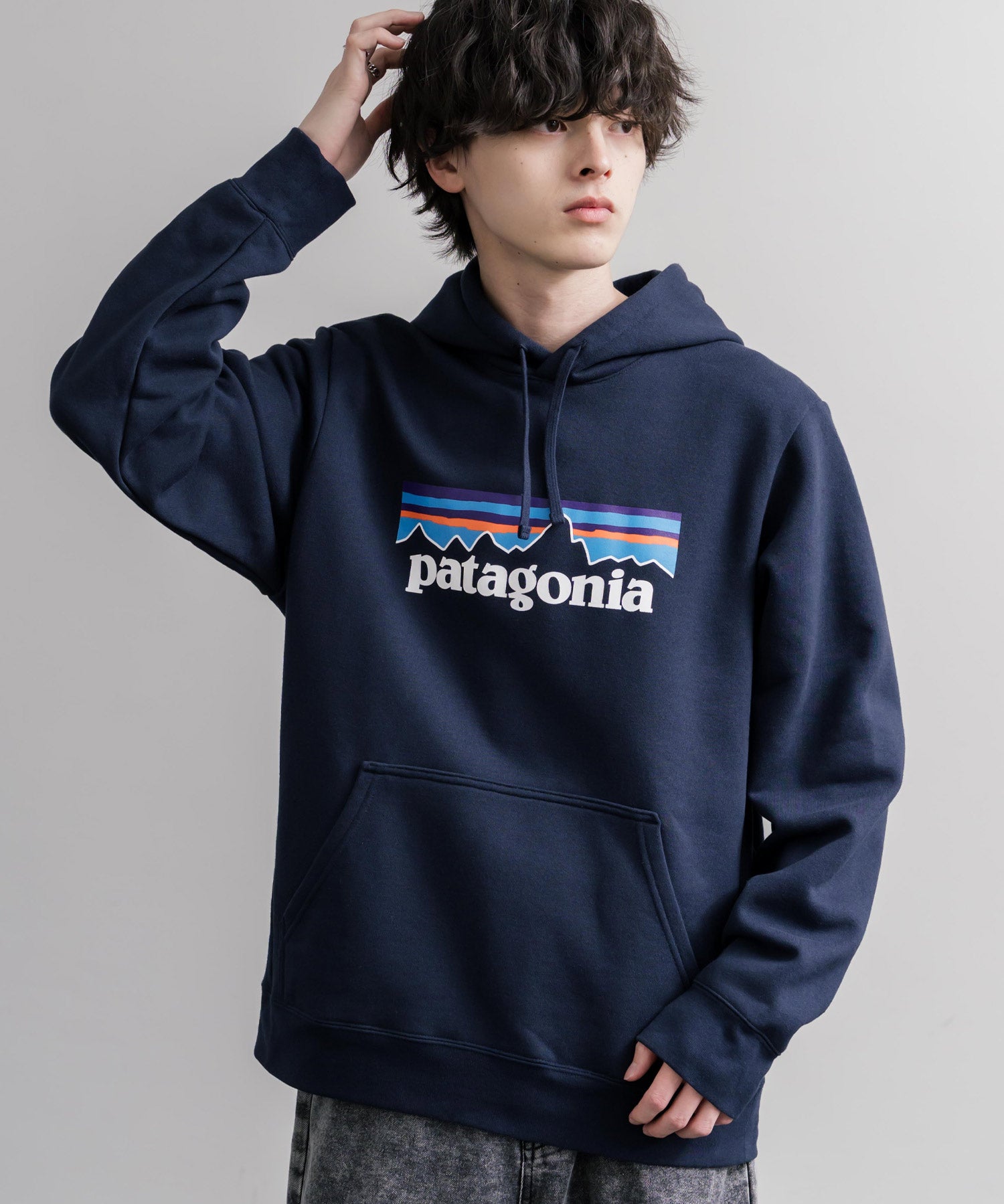 Patagonia パタゴニア M'S P-6 LOGO UPRISAL HOODY ロゴアップライザルフーディ/裏起毛長袖プルオーバーパーカー 16140