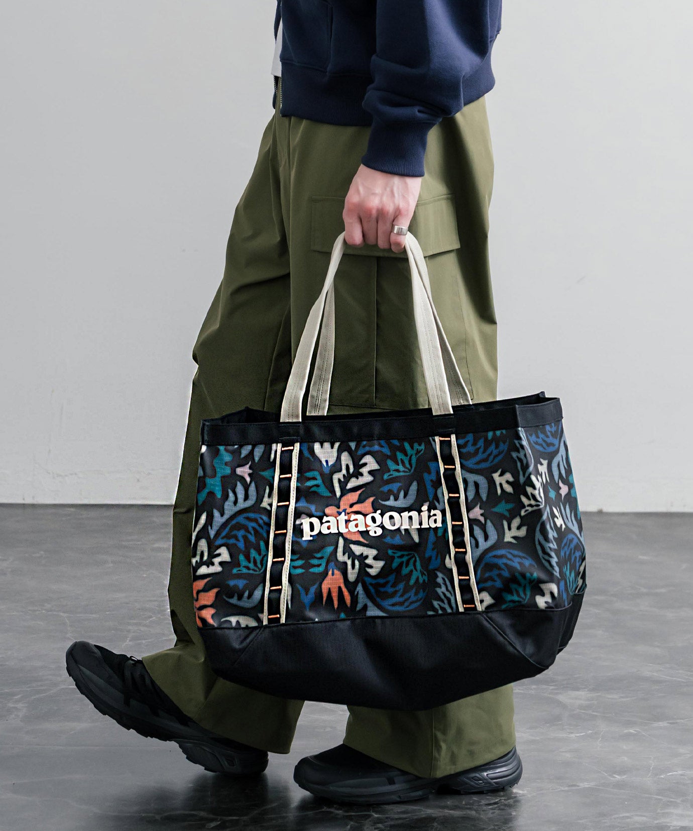 Patagonia パタゴニア BLACK HOLE TOTE 25L 大容量トートバッグ 無地