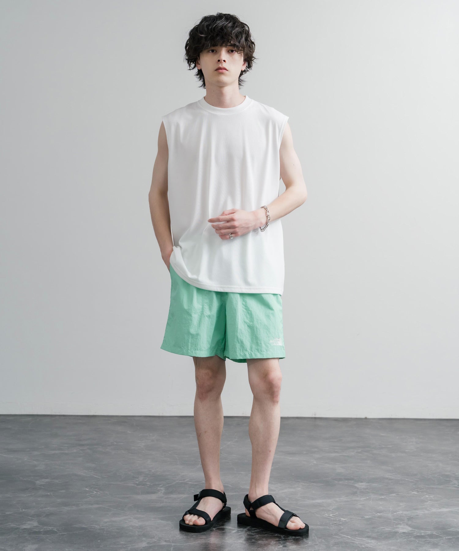 日本未展開モデル THE NORTH FACE WHITE LABEL OLEMA SHORTS イージーワイドナイロンショートパンツ 16150