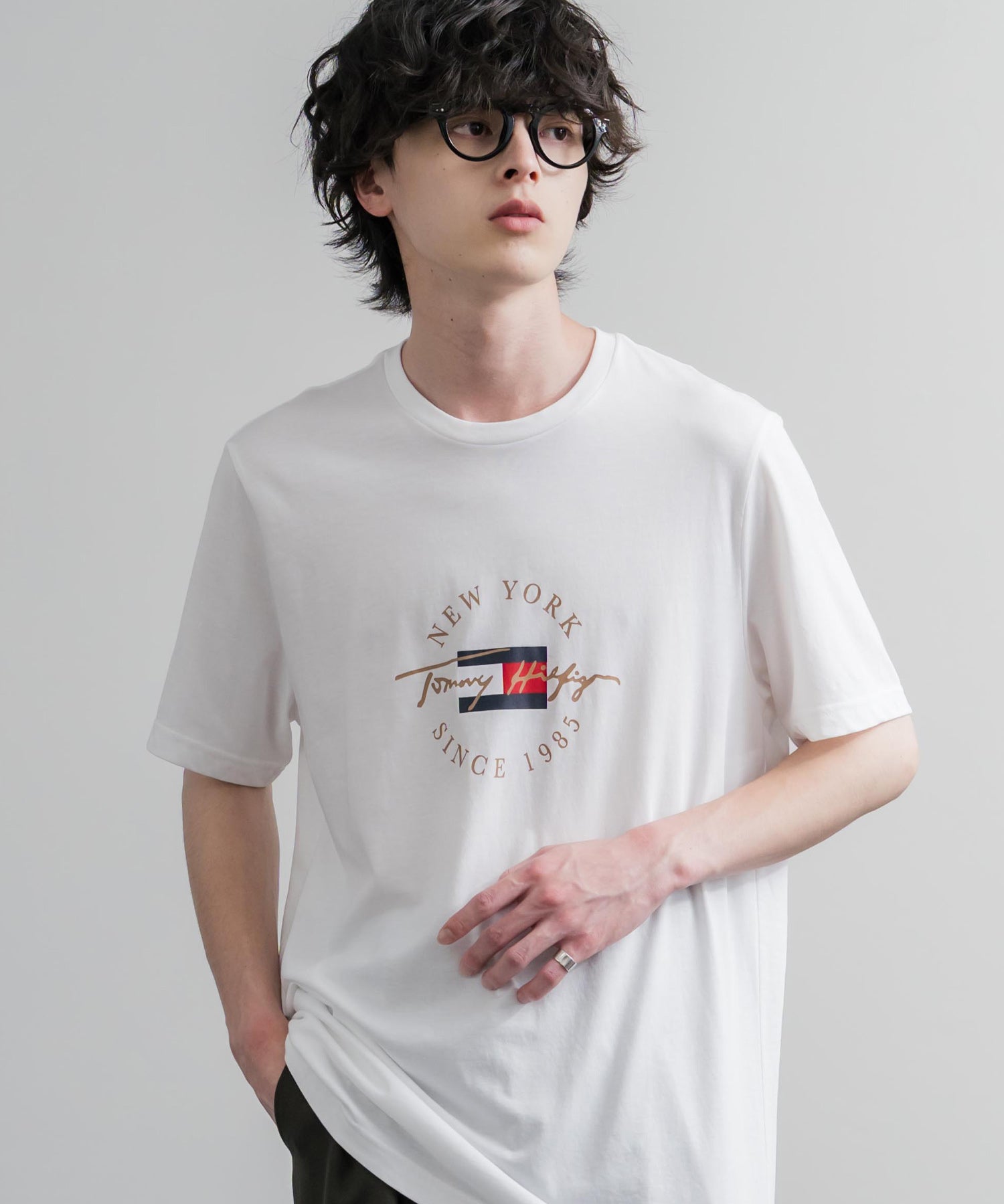 TOMMY HILFIGER グラフィックプリント半袖Tシャツ 16155