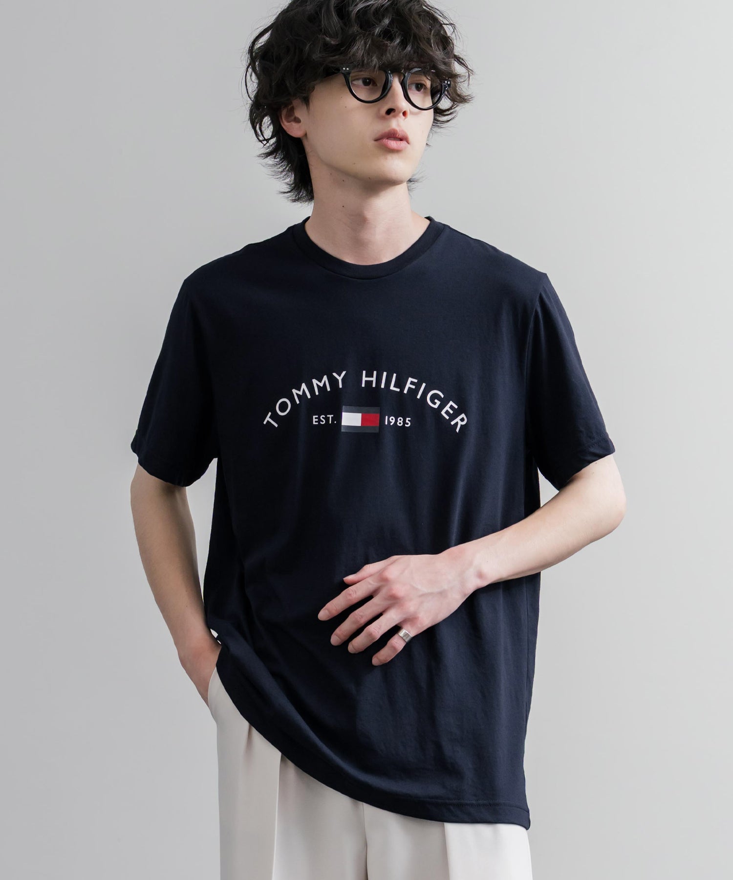 TOMMY HILFIGER アーチロゴプリント半袖Tシャツ 16156