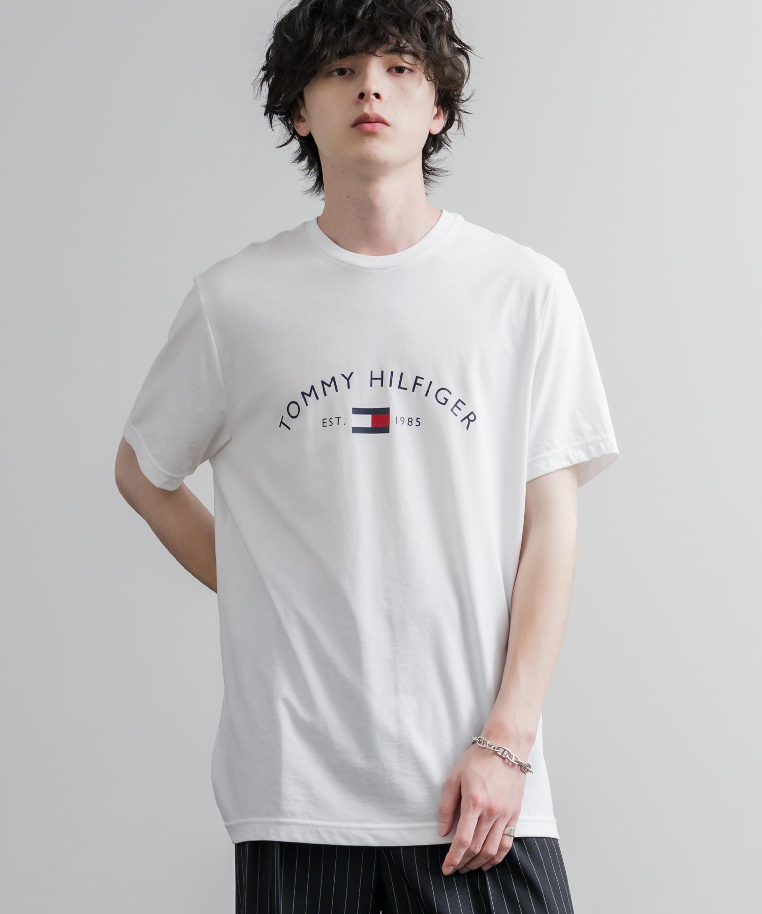 TOMMY HILFIGER アーチロゴプリント半袖Tシャツ 16156