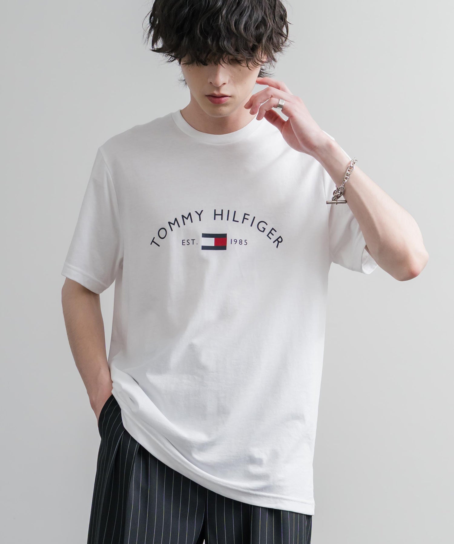 TOMMY HILFIGER アーチロゴプリント半袖Tシャツ 16156