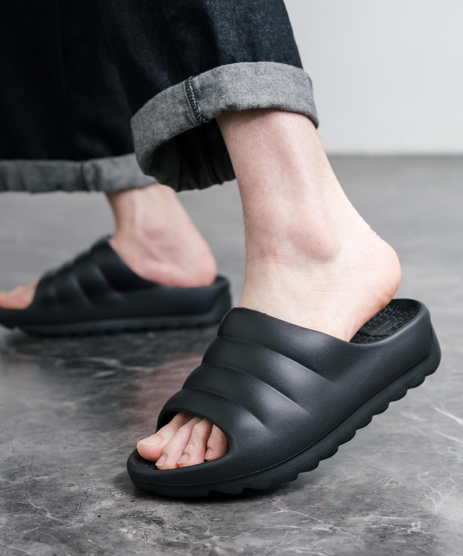 TELIC テリック W-CLOUD 厚底シャークソールスライドサンダル