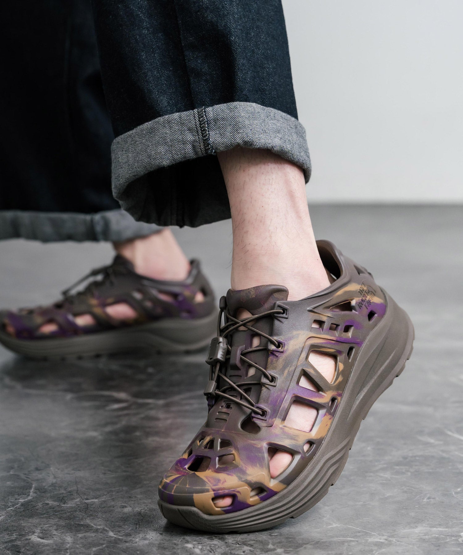 THE NORTH FACE WHITE LABEL RE-ACTIV SNEAKER スニーカースポーツ