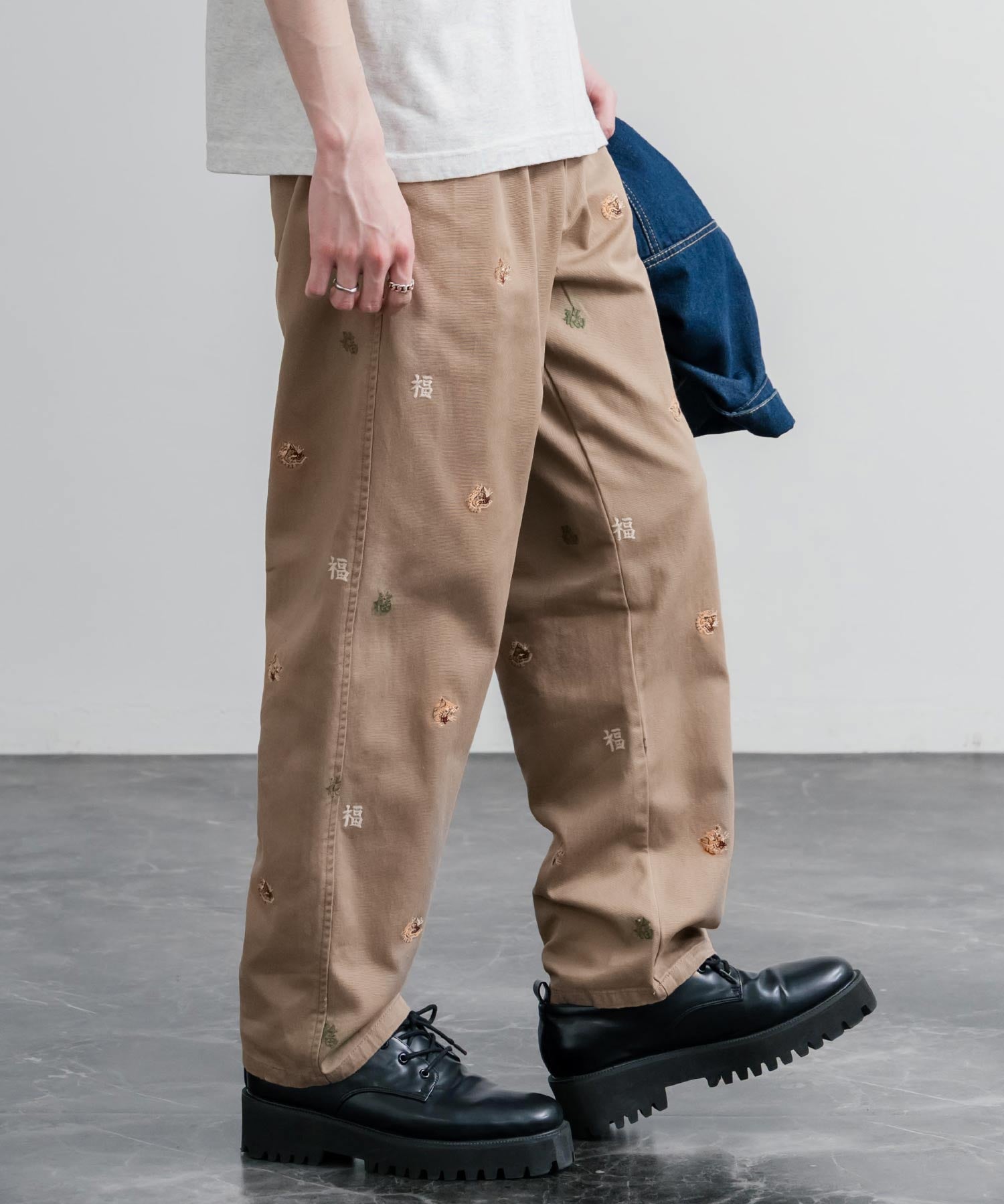 HOUSTON TWILL ALLOVER EMB EASY PANTS コットンツイル総柄刺繍イージーテーパードチノパンツ 16178