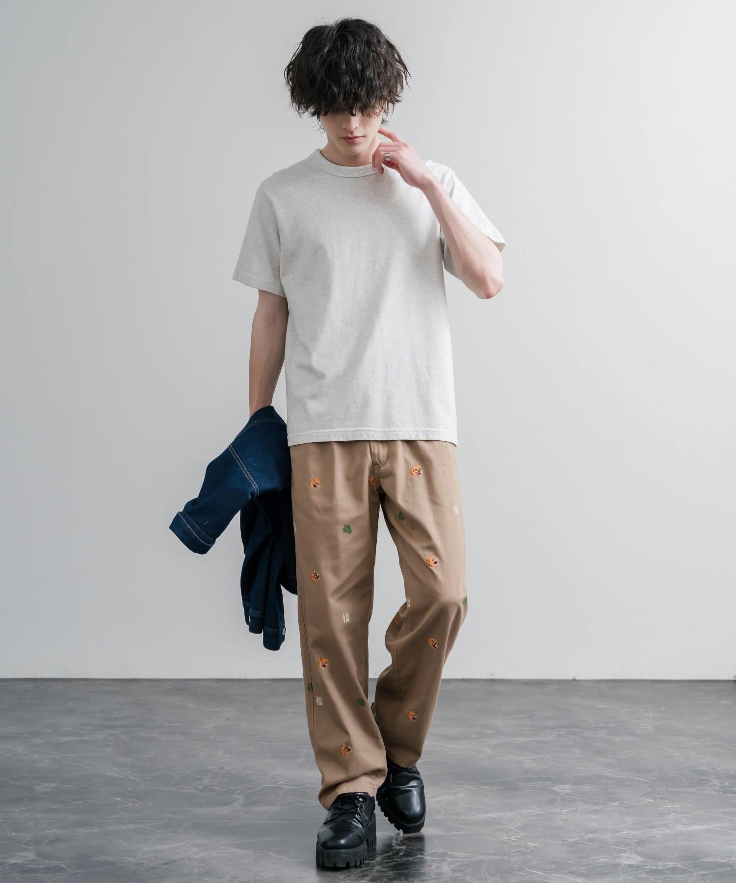 HOUSTON TWILL ALLOVER EMB EASY PANTS コットンツイル総柄刺繍イージーテーパードチノパンツ 16178